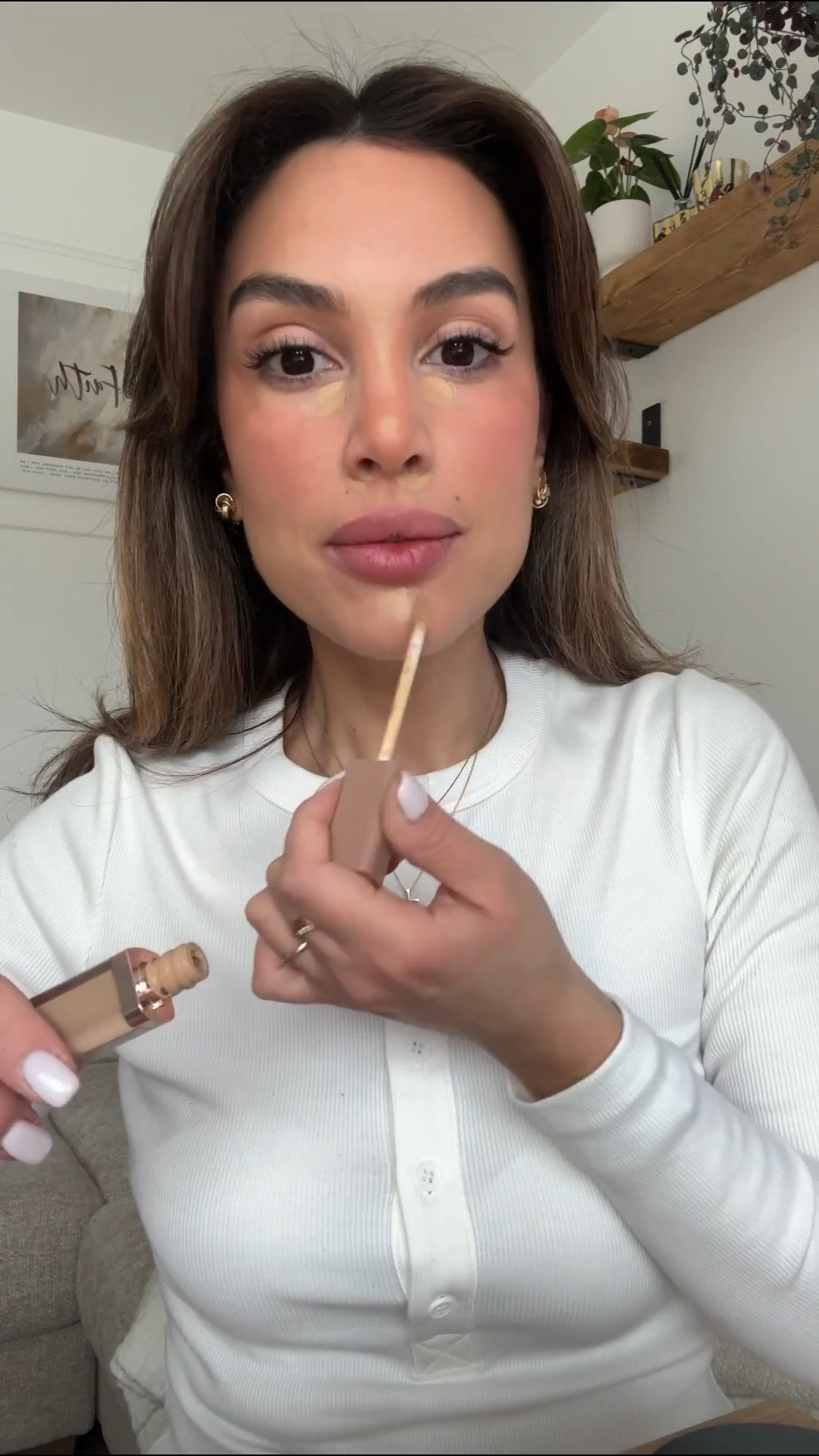 Happy New year 🤍 these products are some of my favourite and always come back to😍 
Products and shades- 
Armani luminous silk- 6.5
Chanel cream bronzer- tan bronze
Natasha denona hy glam concealer- NY7
Natasha denona dream cheek palette
Mac cosmetics mineralise skin finish- Give me sun
Natasha Denona lip liner- Natasha
Kiki Milani gloss- shade 20
