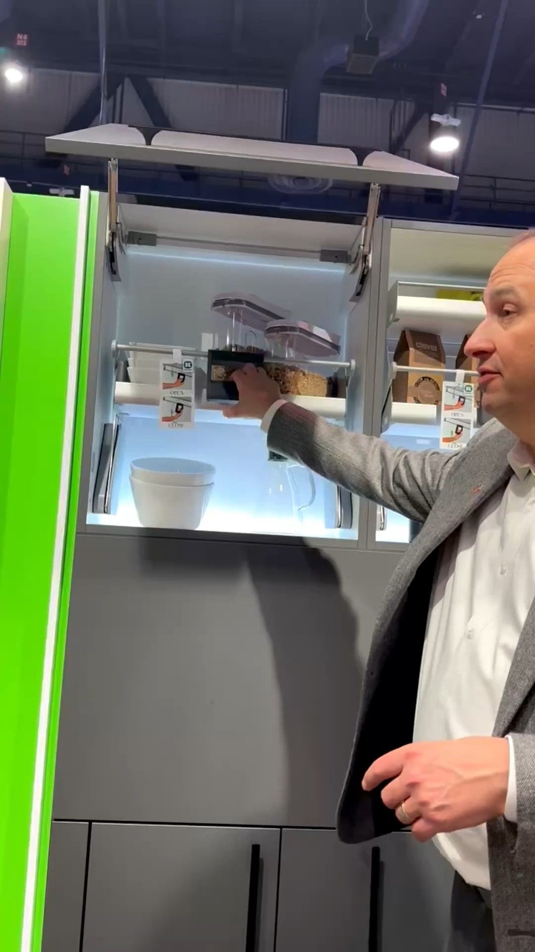 A pull-down shelf for upper cabinets — a smart, thoughtful upgrade that makes everyday kitchen use so much easier.

One of those details that brings both function and ease, while quietly elevating the space. Linked a few options here. #KitchenDesign
#KitchenUpgrade
#PullDownShelf
#CabinetDesign
#SmartStorage
#KitchenInspo
#FunctionalDesign

#LTKHome #LTKFestival