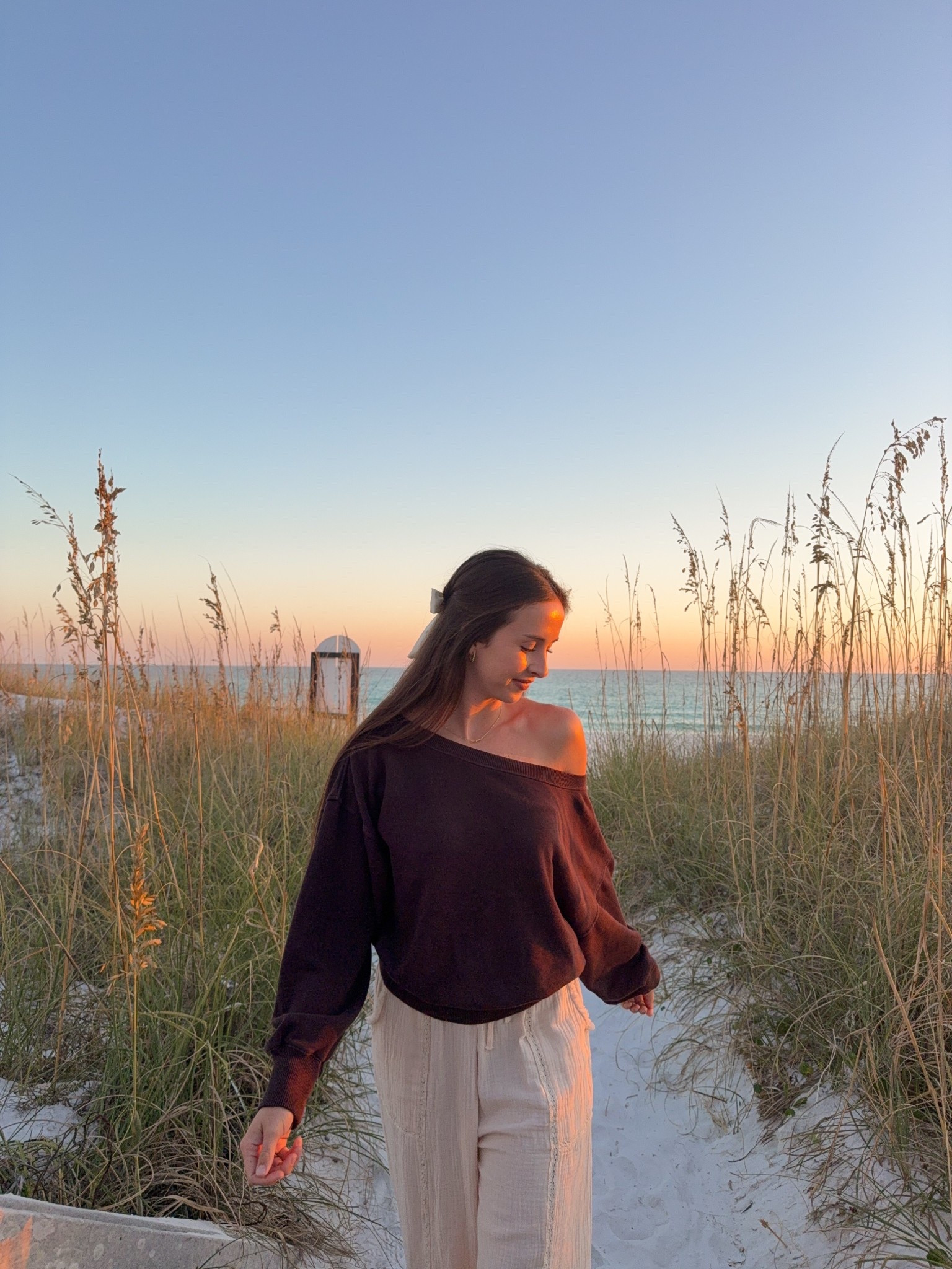 Favorite sweater from Aerie and 40% off! 

#LTKSaleAlert #LTKCyberWeek #LTKHoliday