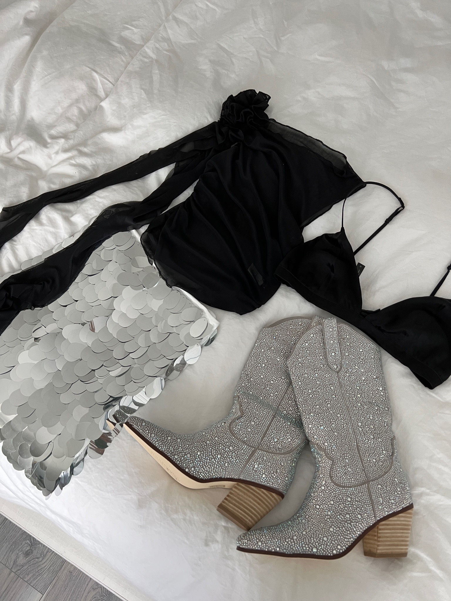 eras tour outfit inspo 🖤🪩✨ everything from amazon

#LTKFind #LTKunder50 #LTKunder100