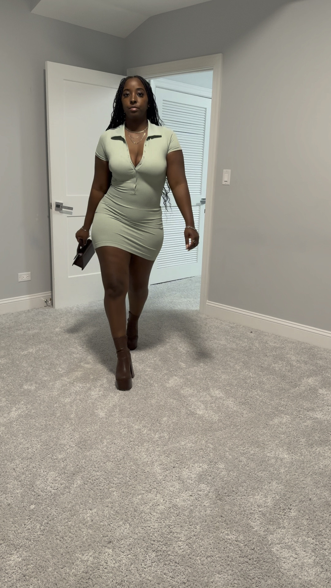 Mini Dress 🥑

#LTKVideo #LTKStyleTip #LTKFindsUnder50