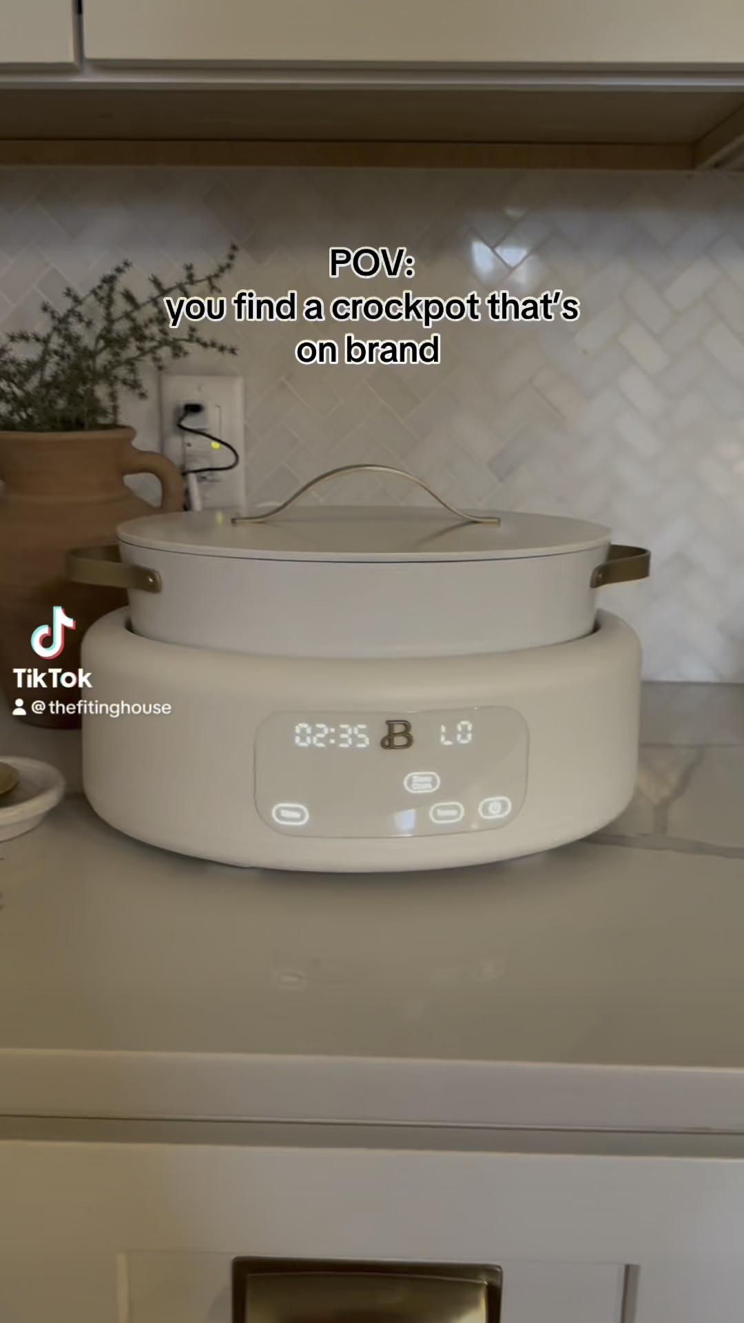 A very on brand crockpot 🤭✨

#LTKVideo #LTKHome #LTKFindsUnder100