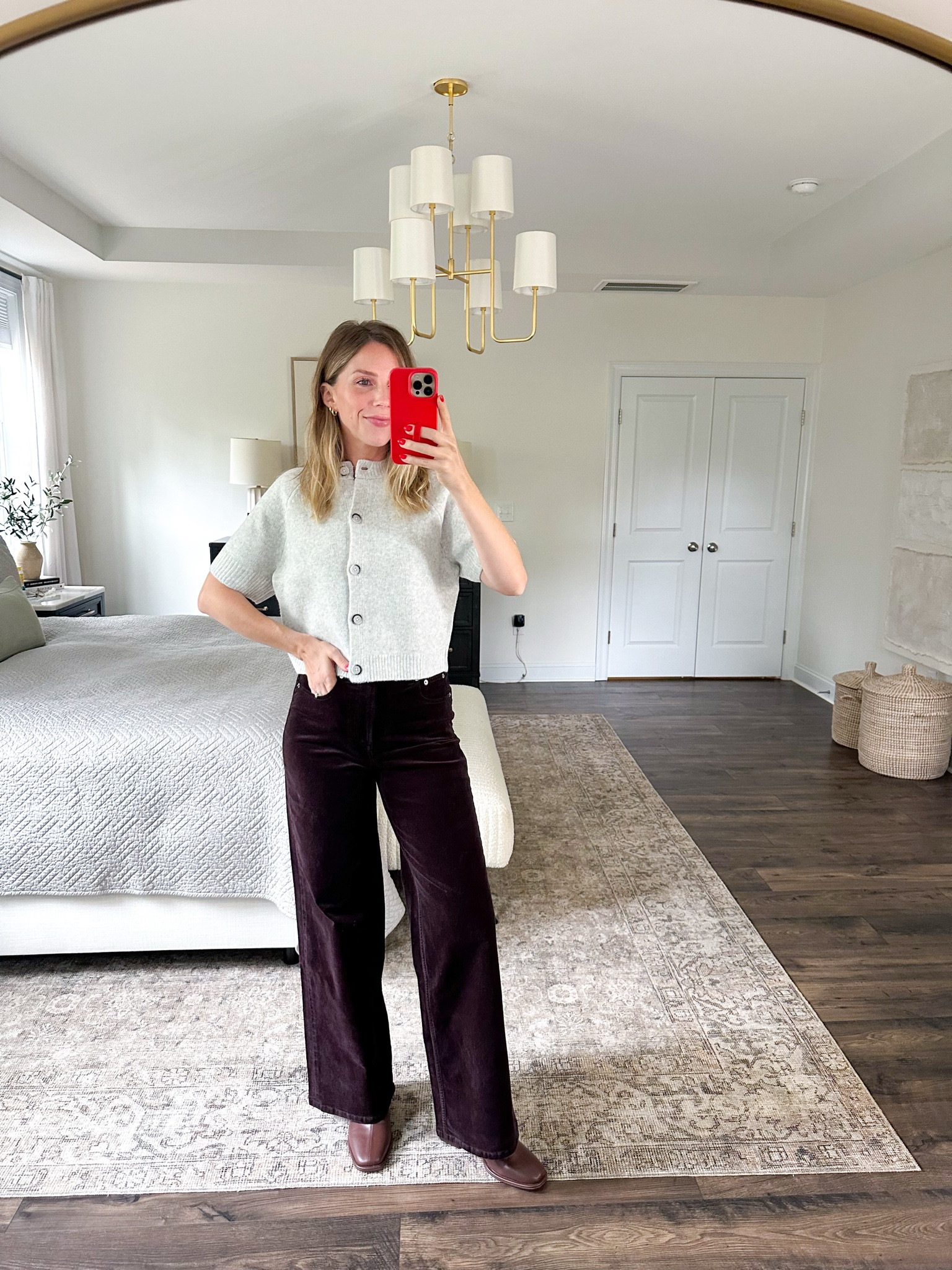 Corduroy pants for the season - fit TTS! Use LBOWNXSPANX code for 15% off + free shipping for new customers 

 