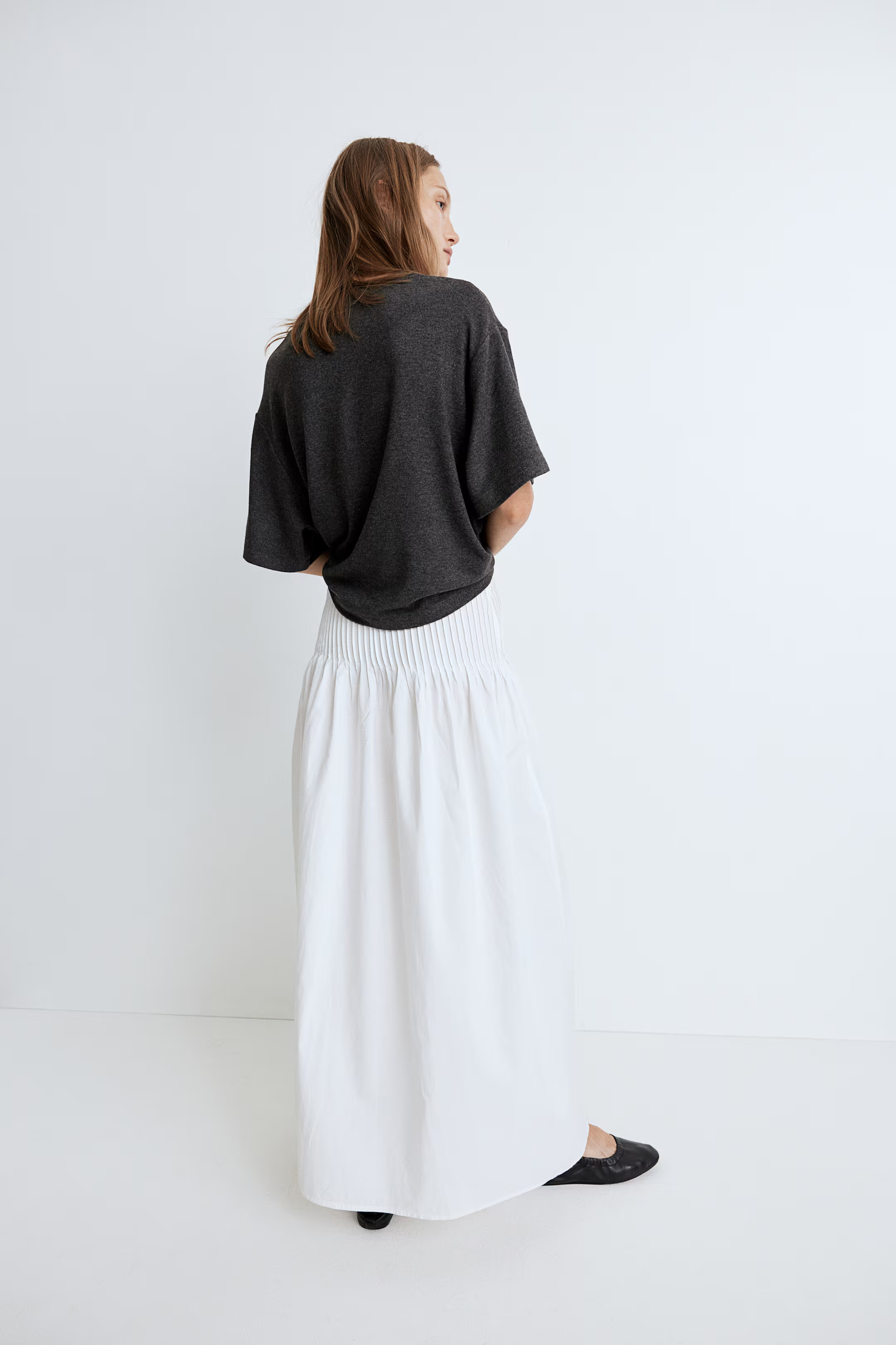 Skirt with Pintuck Detail - Regular waist - Long - White - Ladies | H&M US | H&M (US + CA)