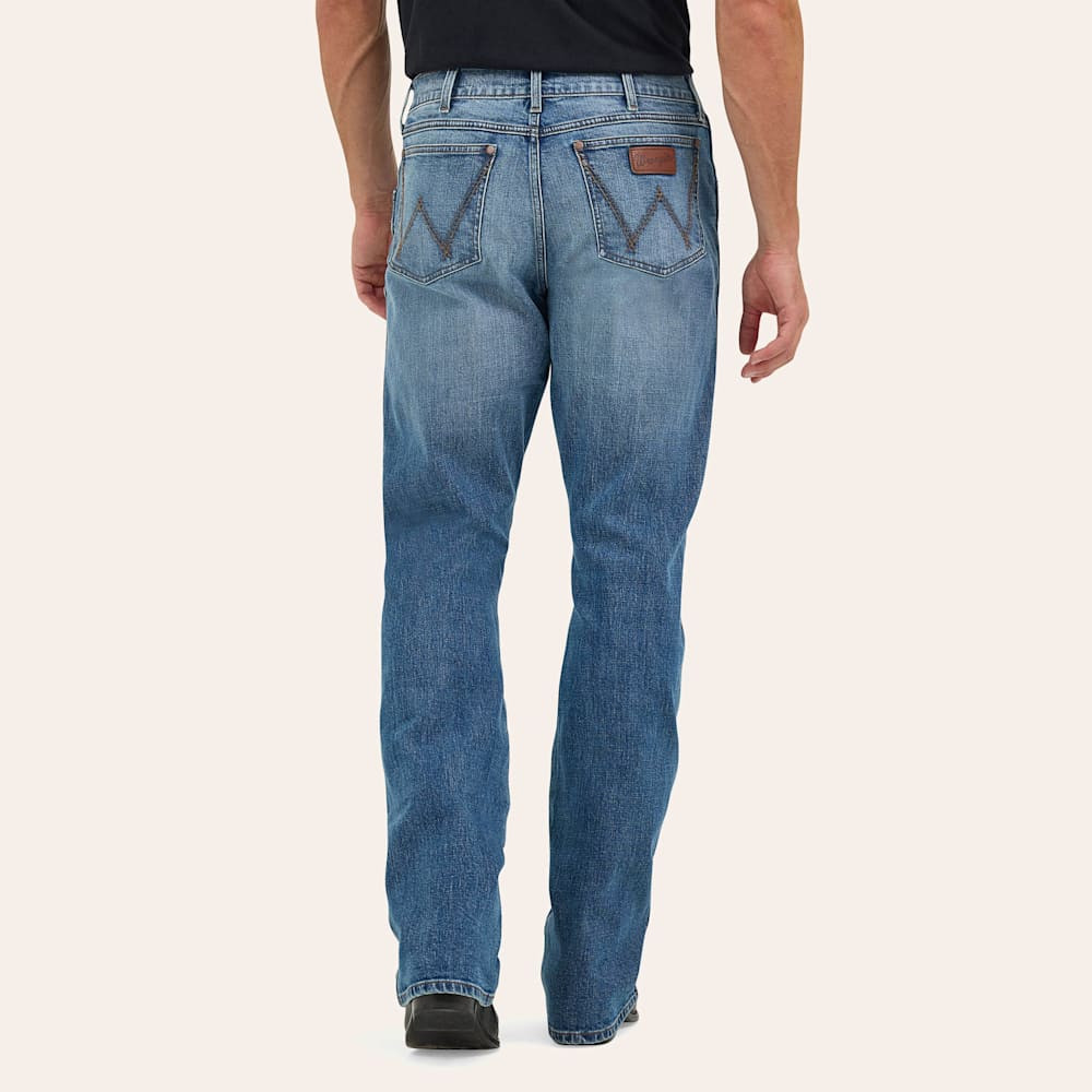 Wrangler Retro Men's Harris Medium Wash Relaxed Fit  Bootcut Jeans | Cavender's