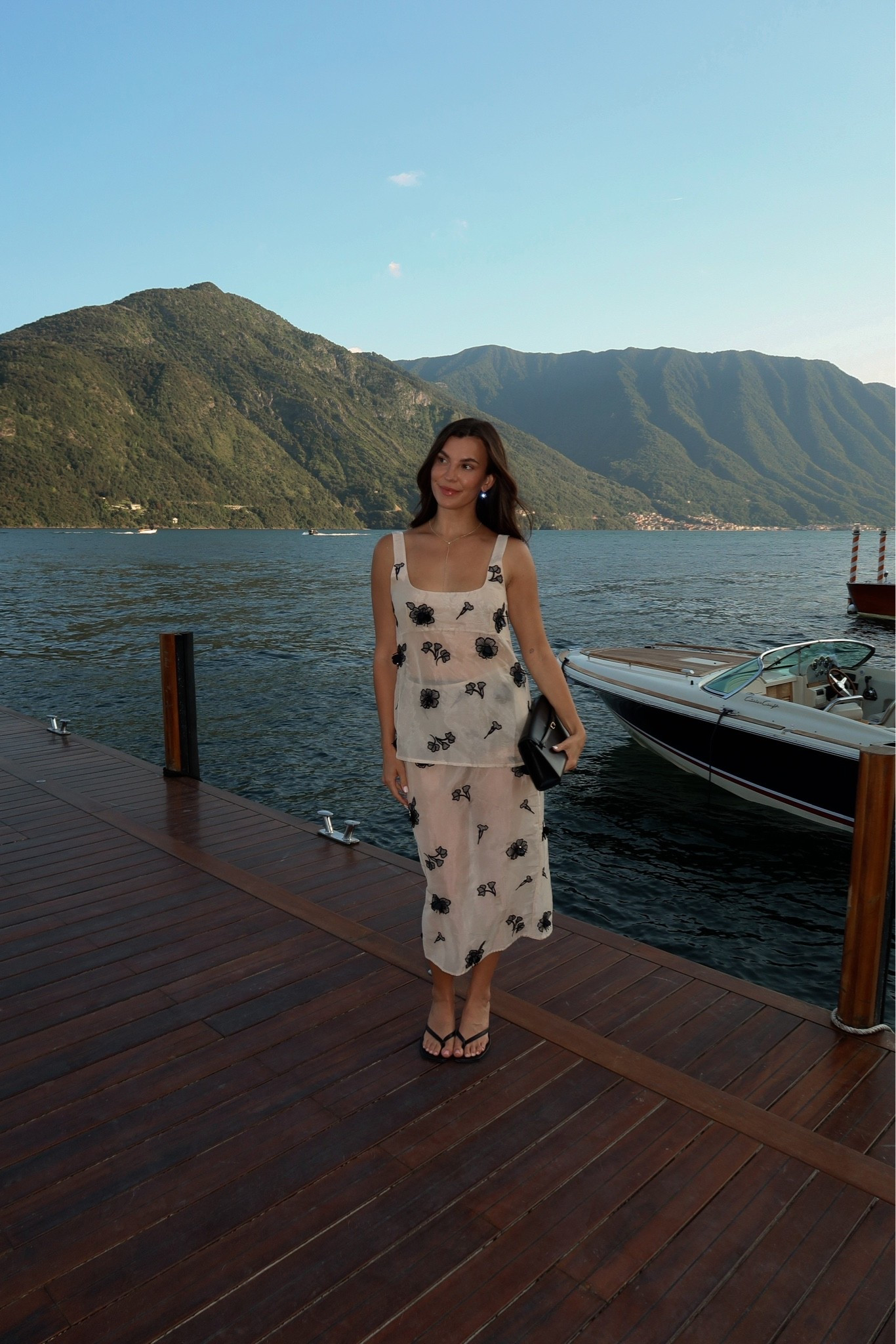 Dinner in Lake Como!!! 🚤 

Dinner date night, GNO, Europe, Italian summer, European, Spain, Italy, summer outfit inspo, lunch, revolve, classy, Amazon finds, clutch, accessories