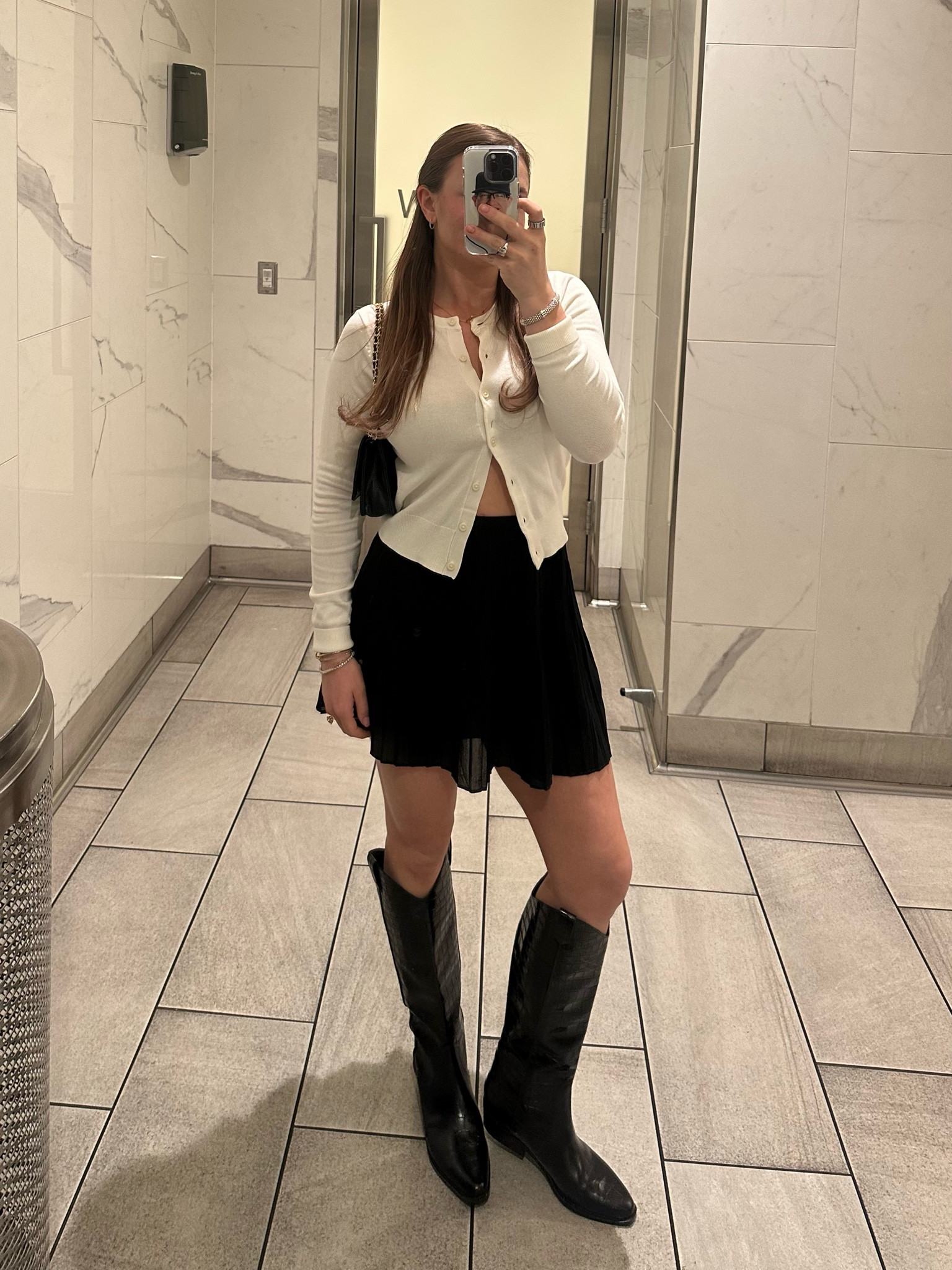 Date night!! 🖤🤍

#LTKFindsUnder100 #LTKSeasonal #LTKFindsUnder50
