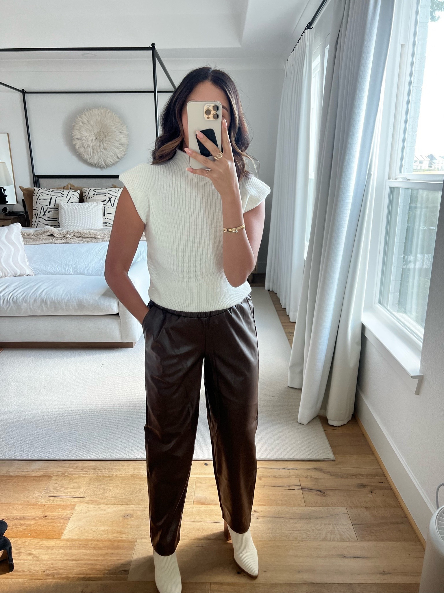 A classic fall outfit! Great for transition weather with short sleeve sweater. Both Amazon! 

Sweater: medium
Bottoms: medium 

#LTKSeasonal #LTKstyletip