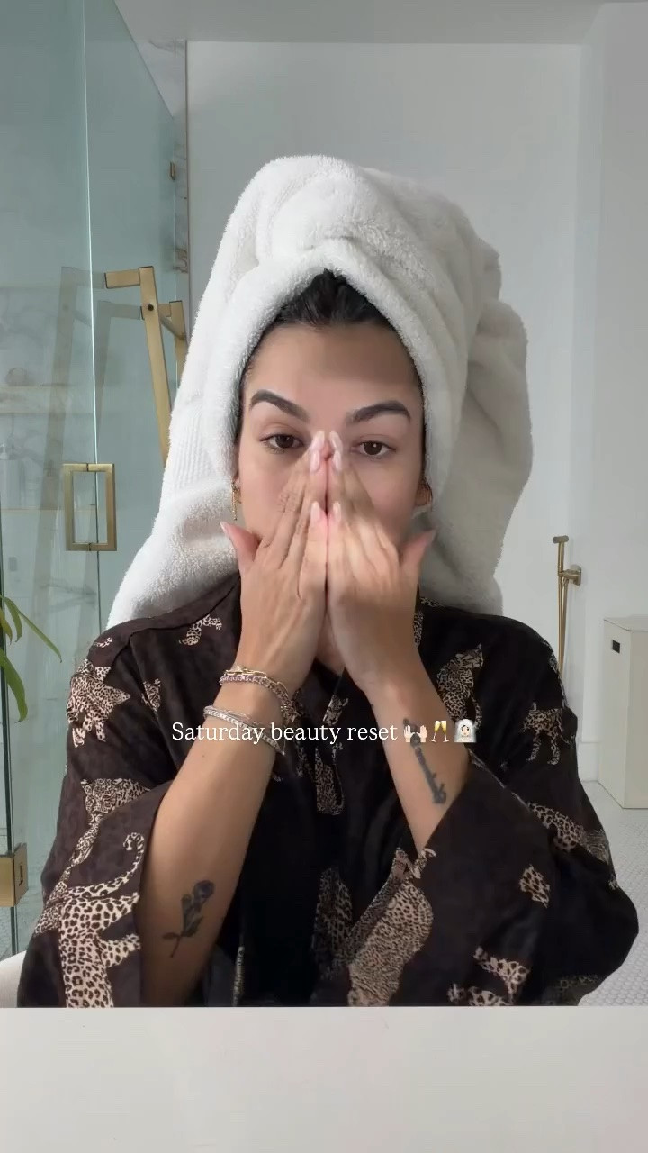 I love to take my time 🙌🏻 🥂🧖🏻‍♀️