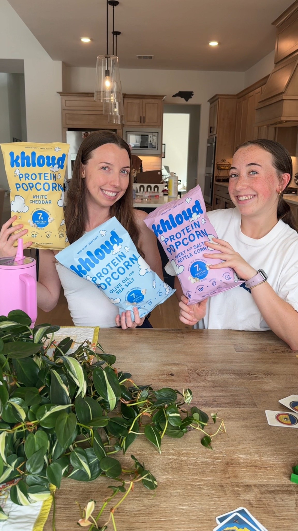 KHLOUD POPCORN 💛🩷🩵

#LTKFindsUnder50 #LTKGiftGuide