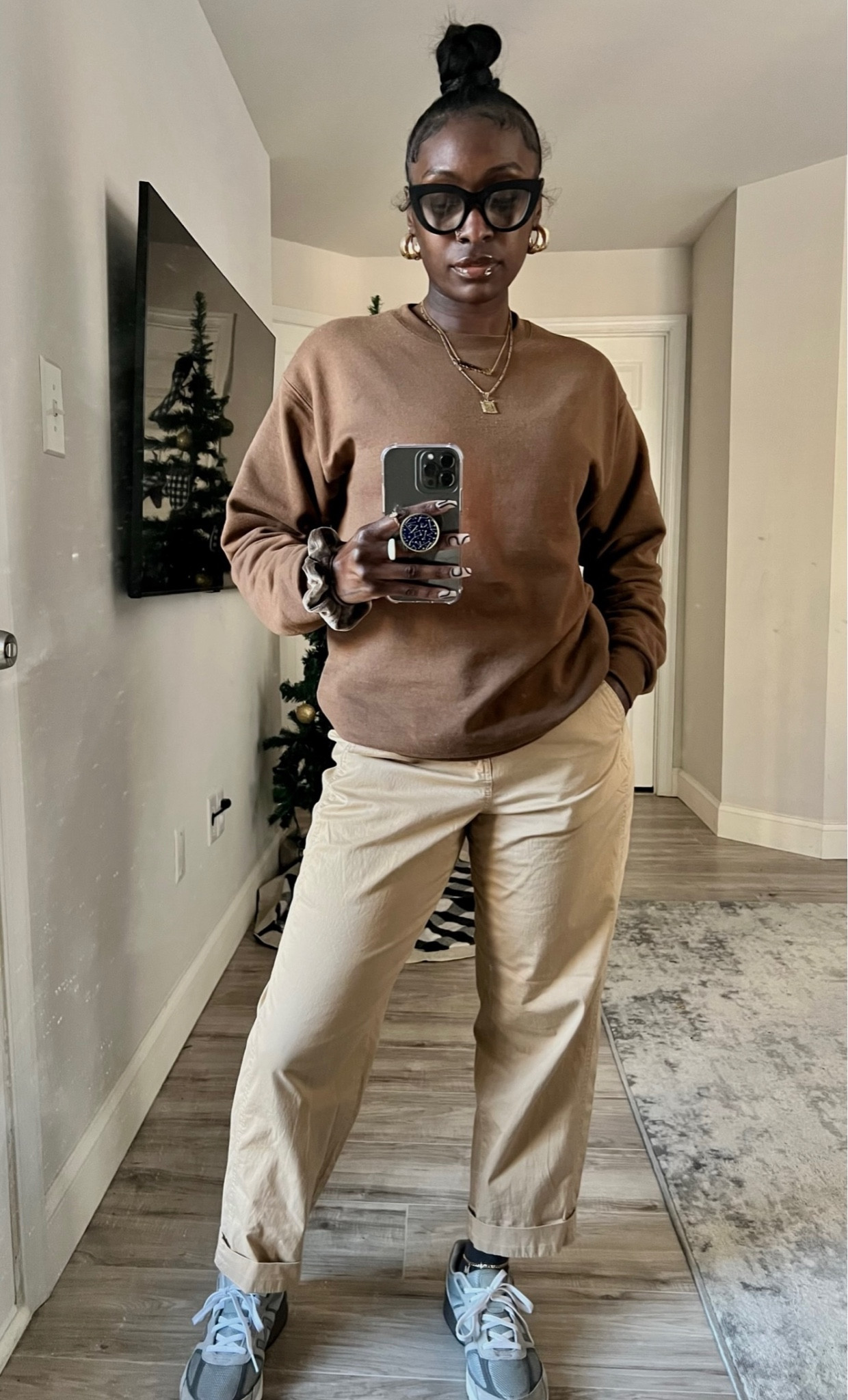 This outfit is variation of my “uniform” during the fall and winter seasons. Nothing like a good sweatshirt and chino combo. Also, I’m from the DMV. Therefore I’ll never let go of New Balance sneakers lol. Simple style choices are my go-to.

#LTKstyletip #LTKfindsunder100 #LTKSeasonal