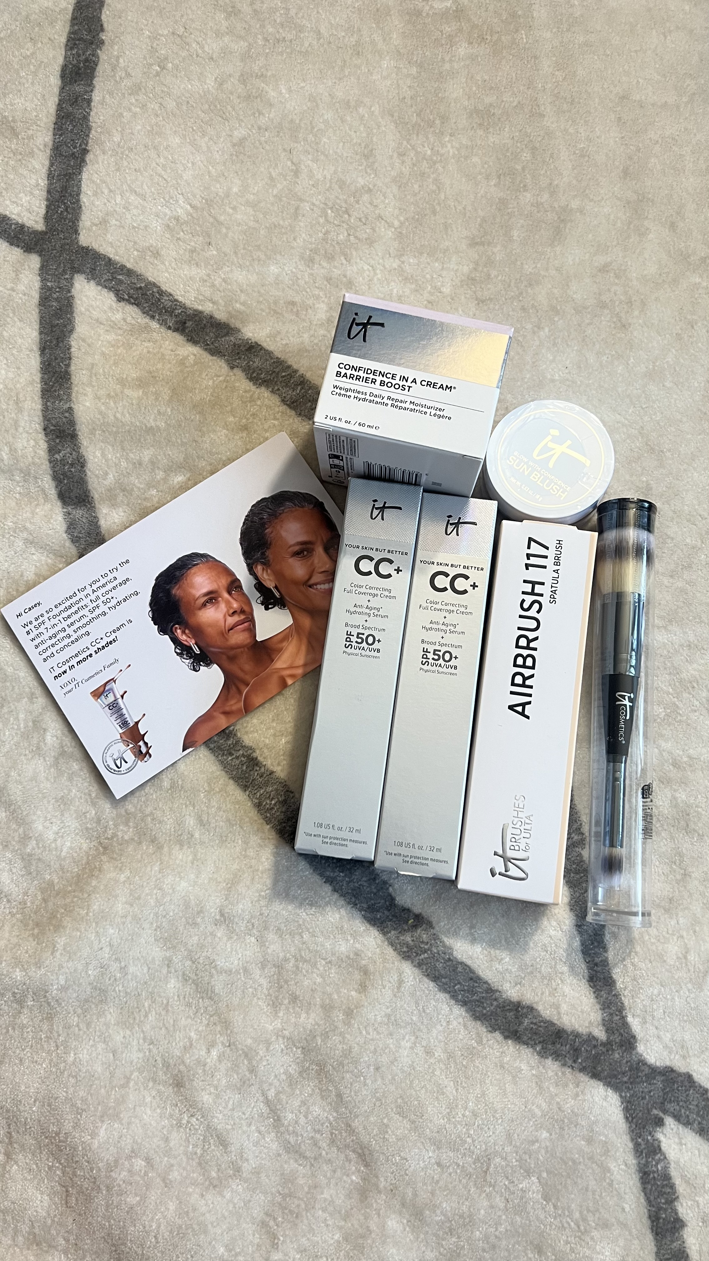 Just received an incredible package from @itcosmetics featuring some of their best-selling and innovative products:
	•	Confidence in a Cream Barrier Boost Skin Repair Daily Moisturizer: This ultra-gentle, fragrance-free moisturizer delivers up to 100 hours of hydration, helping to strengthen and soothe even the most sensitive skin. It’s formulated with a 1% Vitamin F Complex and ceramides to support the skin’s natural barrier function.  ￼
	•	Glow with Confidence Sun Blush: An effortlessly buildable cream blush and bronzer in one, this product provides a naturally sun-kissed look. Infused with hyaluronic acid and vitamin E, it hydrates while delivering beautiful color payoff.  ￼
	•	Your Skin But Better CC+ Cream with SPF 50+: This full-coverage foundation not only color corrects but also includes anti-aging serum and broad-spectrum sunscreen. It’s designed to reduce the appearance of acne scarring, wrinkles, redness, dark circles, and large pores, leaving you with a luminous, supple complexion.  ￼
	•	Airbrush Spatula Foundation Brush #117: Designed to provide an undetectable, skin-like finish, this brush effortlessly builds breathable, sheer to medium coverage while smoothing the look of fine lines and pores.  ￼
	•	Heavenly Luxe Complexion Perfection Brush #7: A dual-ended brush that allows for quick application of foundation with the large end and precise concealer application with the micro-end, delivering an airbrushed finish.  ￼

Excited to incorporate these products into my routine and experience the quality and innovation that @itcosmetics consistently delivers!

#ITCosmetics #ConfidenceInACream #GlowWithConfidence #CCCream #MakeupBrushes #BeautyFavorites #Gifted

#LTKBeauty