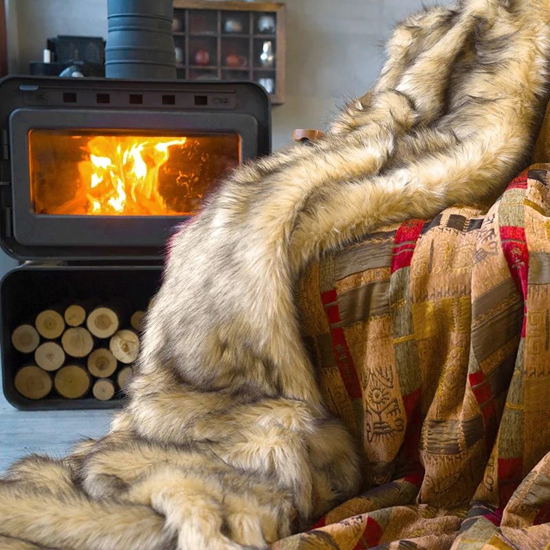 Totem Faux Fur Blanket | Anifurry