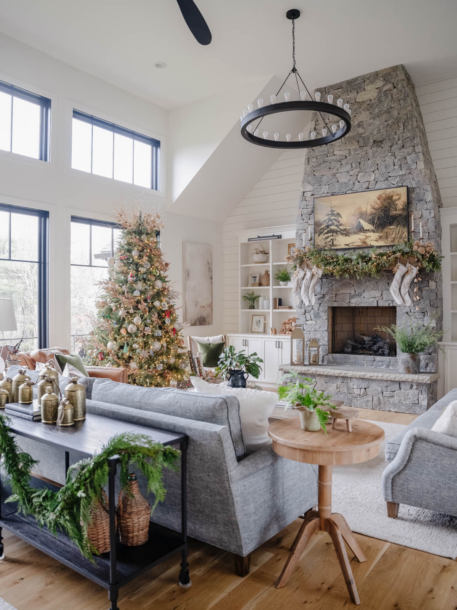 Christmas Home Tour 2022

Ribbon // stockings // tree // bells ornaments 

For more holiday inspiration check out Cristincooper.Com 

#christmashometour

#LTKhome #LTKHoliday #LTKSeasonal