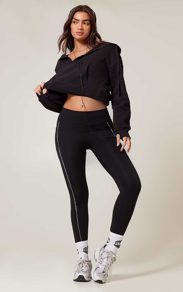 PLT RUN Black Sculpt Reflective Pocket Detail Legging | PrettyLittleThing US