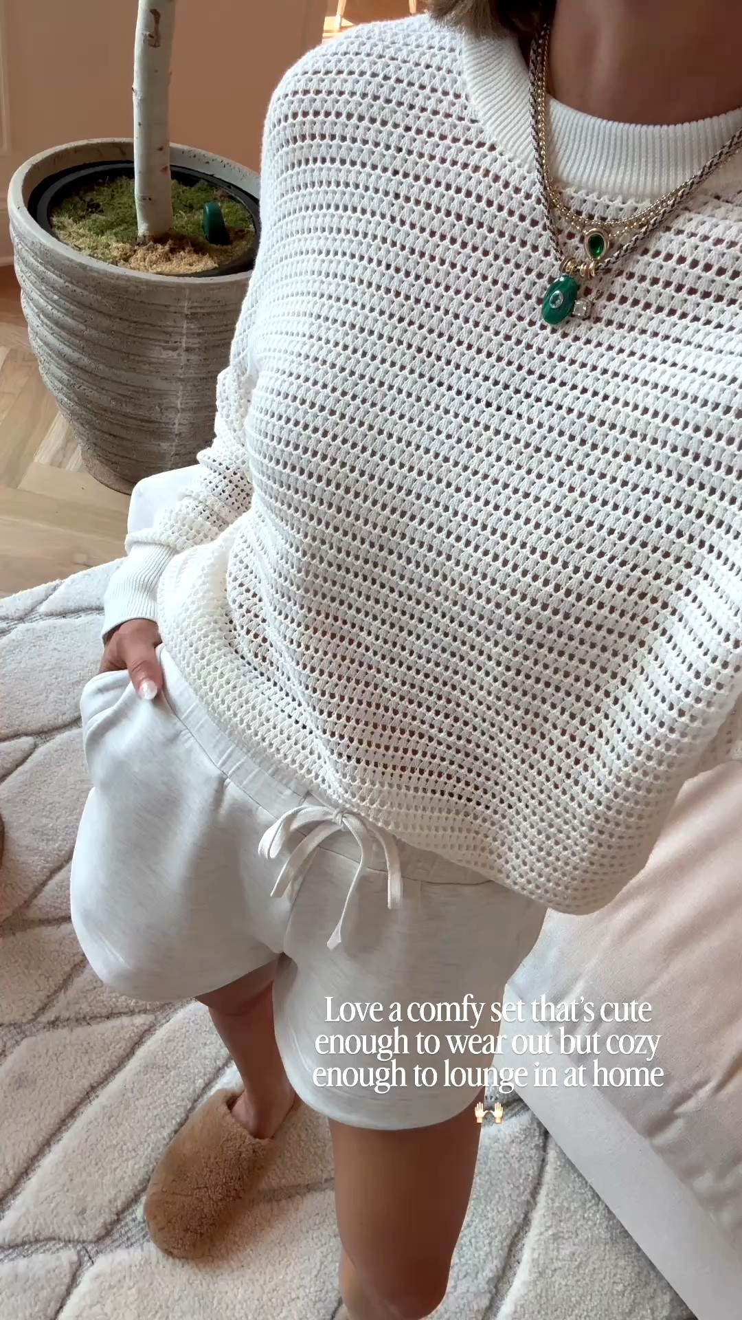 Love a comfy set that’s cute enough to wear out but cozy enough to lounge in at home 🙌🏻