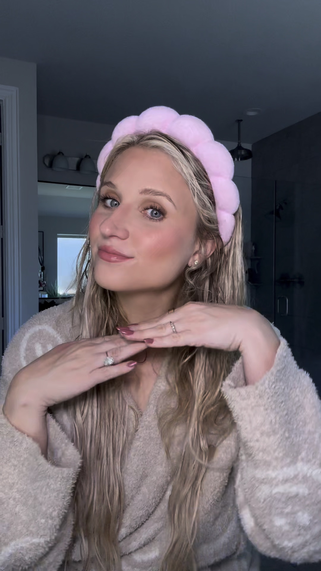 Easy weekend makeup routine, most of this is included in the Sephora sale! Use code: SAVINGS

Minimal makeup look
Fresh face makeup look
Mom makeup, simple makeup look

#LTKSaleAlert #LTKVideo #LTKBeauty