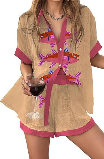 Womens Novelty Casual 2 Piece Beach Vacation Outfits Short Sleeve Tops Elastic Waist Shorts Set S... | Amazon (US)