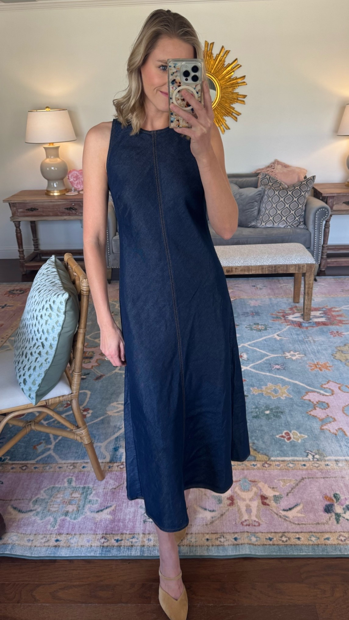 So classic & timeless & chic! I have a vision of a Ralph Lauren look & this would be perfect for mom!