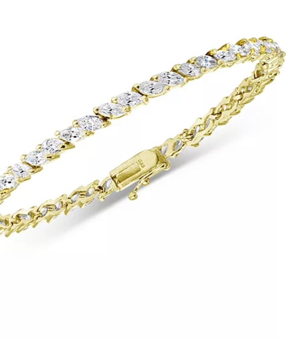 This tennis braceley from Macy’s is giving fabulous on a budget! Don’t sleep on Macy’s jewelry department. 

#LTKPlusSize #LTKSaleAlert #LTKSpringSale