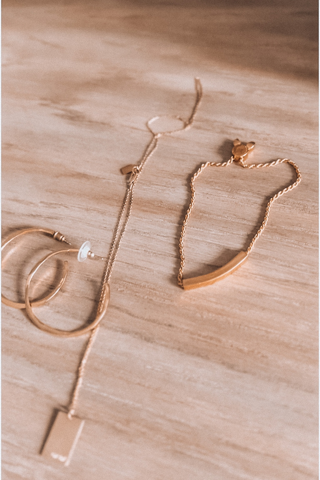 My Faves// earrings// necklace// bracelet// Madewell// Monica vinader bracelet //set and stones mama tag// Nordstrom 

#LTKstyletip #LTKunder100 #LTKbeauty