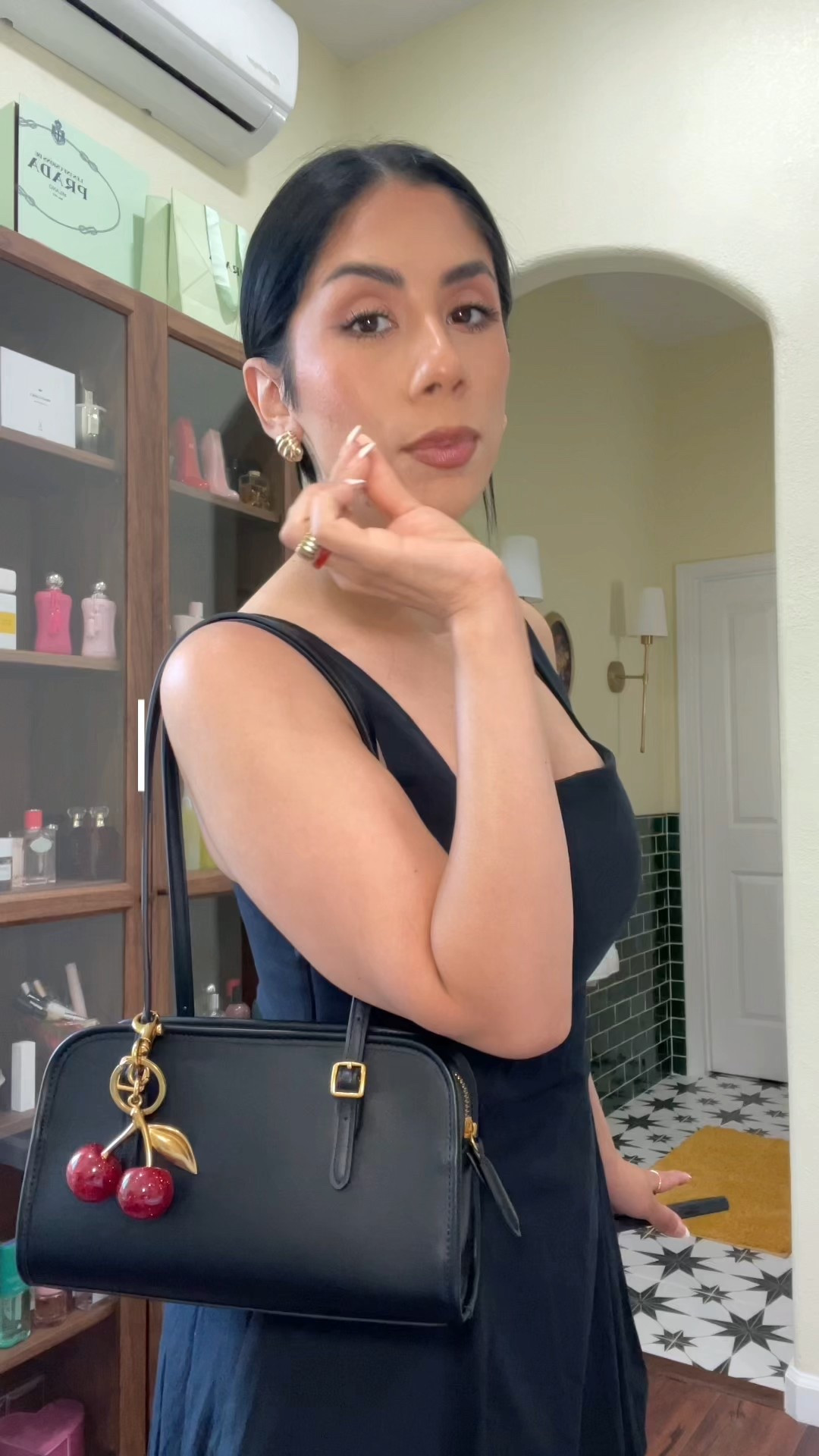 Chic & Classy! Beautiful structured bag under cherry

#LTKStyleTip #LTKItBag #LTKFindsUnder50