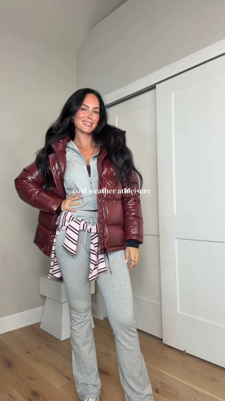Cold weather is right around the corner ❄️ This will seriously be your favorite winter jacket! I love the Aritzia Super Puff it’s SO warm and cozy. This color goes quick every year so if you’re eyeing it I would snag it early! ♥️

I’ll have all my outfit details linked on my LTK! My sizing: 5’7, 145lbs, 32DD I’m wearing a size small tank, size medium zip-up, size 6 pants & size small Super Puff.





#aritzia #aritziasuperpuff #winteroutfit #winterfashion #aritziaoutfit aritzia super puff, aritzia super puff jacket, aritzia winter jacket, aritzia winter outfit, aritzia fall outfit, aritzia outfit inspo, super puff jacket, super puff outfit, warm winter jacket, women’s winter jacket, cozy winter jacket, puffer jacket for women, winter puffer jacket, winter coat for women, warm puffer coat, cold weather outfit, cozy winter outfit, casual winter outfit, winter outfit inspo, winter fashion 2026, fall to winter outfit, aritzia outfit ideas, aritzia new arrivals, aritzia basics, aritzia pants, aritzia zip up, neutral winter outfit, everyday winter outfit, cute winter outfit, cozy cold weather outfit @Aritzia