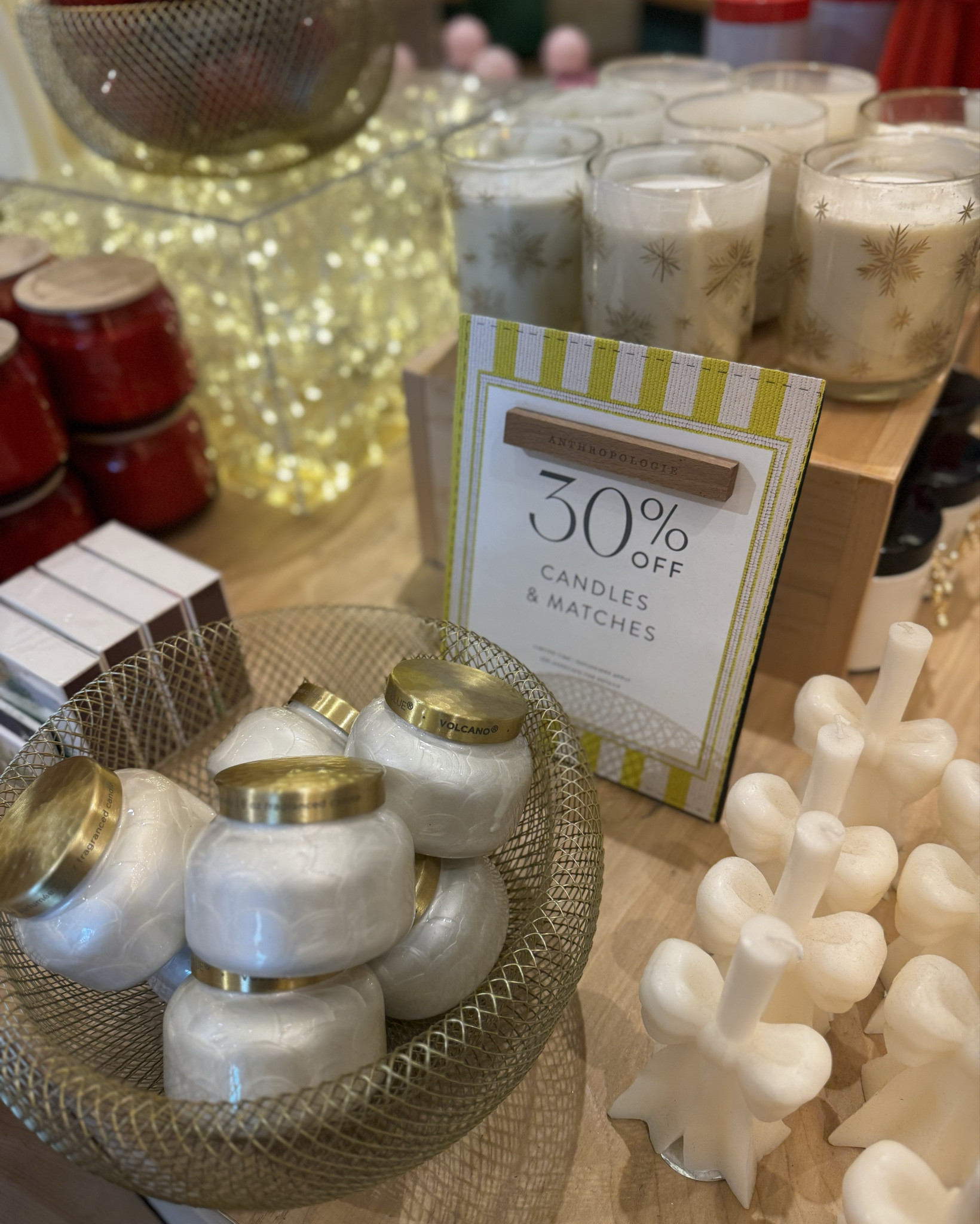 Who doesn’t love a good candle?!



#LTKHoliday #LTKGiftGuide