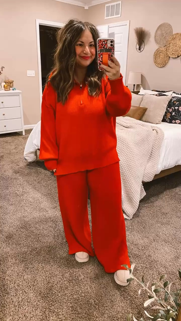 I got so many compliments on this two piece set from Amazon!
slippers: fit true to size // wearing a 5
set: fits true to size // wearing a large

#LTKFindsUnder50 #LTKStyleTip #LTKHoliday