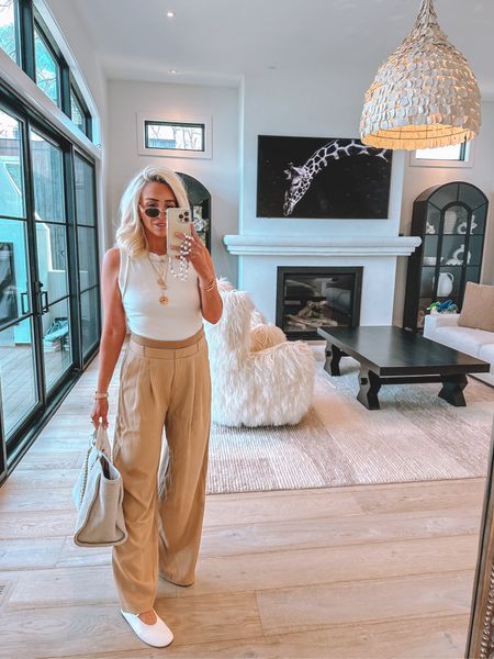 Love these comfy chic double waist trousers 😍😍😍 wearing a medium in tank and pants 