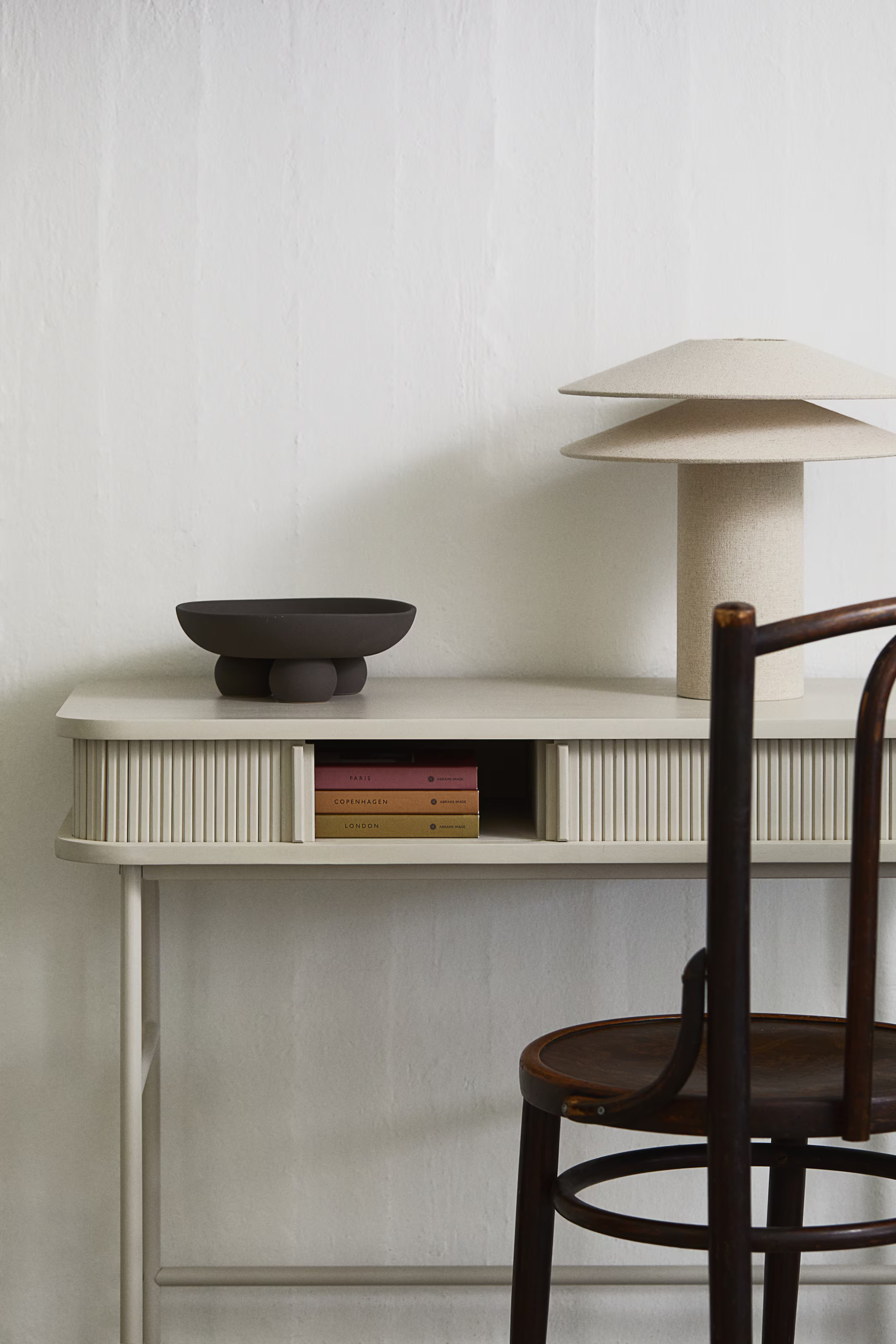 Desk | H&M (US + CA)