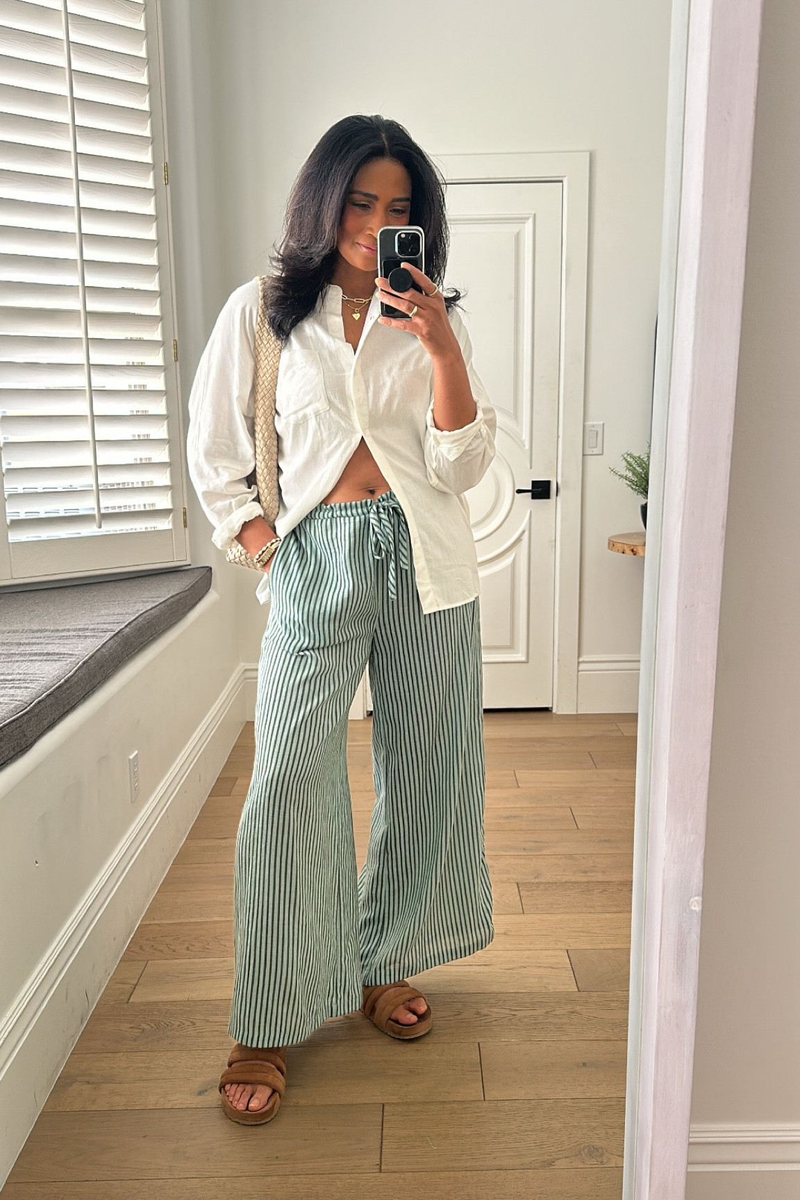 LAST DAY TO GET 30% OFF!! Spring is right around the corner and these striped wide leg pants are perfect for warmer temps!! Pair with a classic button down for a chic resort wear look!! All fit true to size.



#LTKFindsUnder50 #LTKOver40 #LTKSaleAlert
