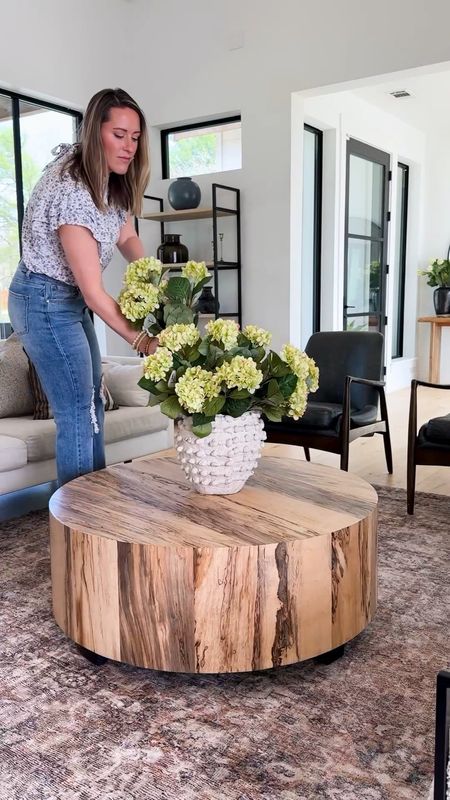 Spring faux florals from Darby Creek Trading, currently 20% off 🙌🏻…I love the pop of color they add in our modern home!

Number of stems in each vase:

Living room: 5
Entry: 6
Kitchen: 6
Kitchen 2: 3
Bedroom: 4

#LTKfindsunder50 #LTKhome #LTKSeasonal