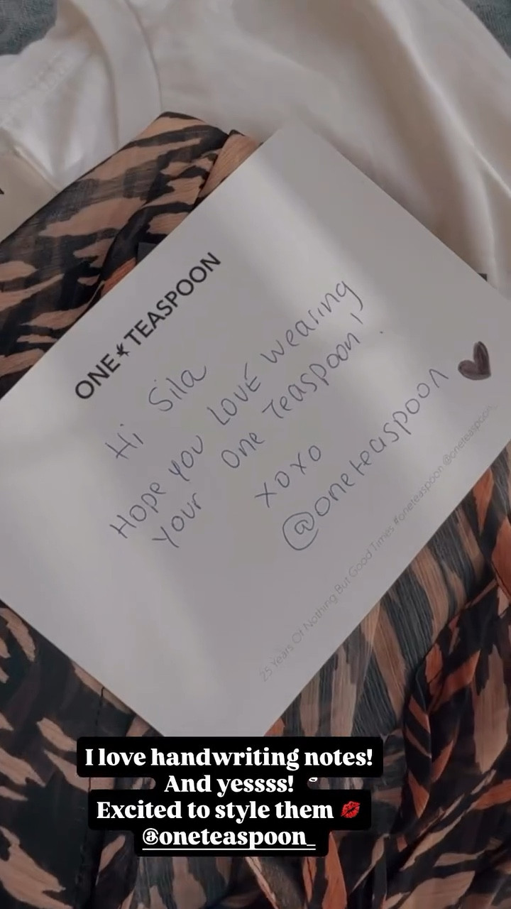 I love handwriting notes! And yessss! 
Excited to style them 💋 @oneteaspoon_