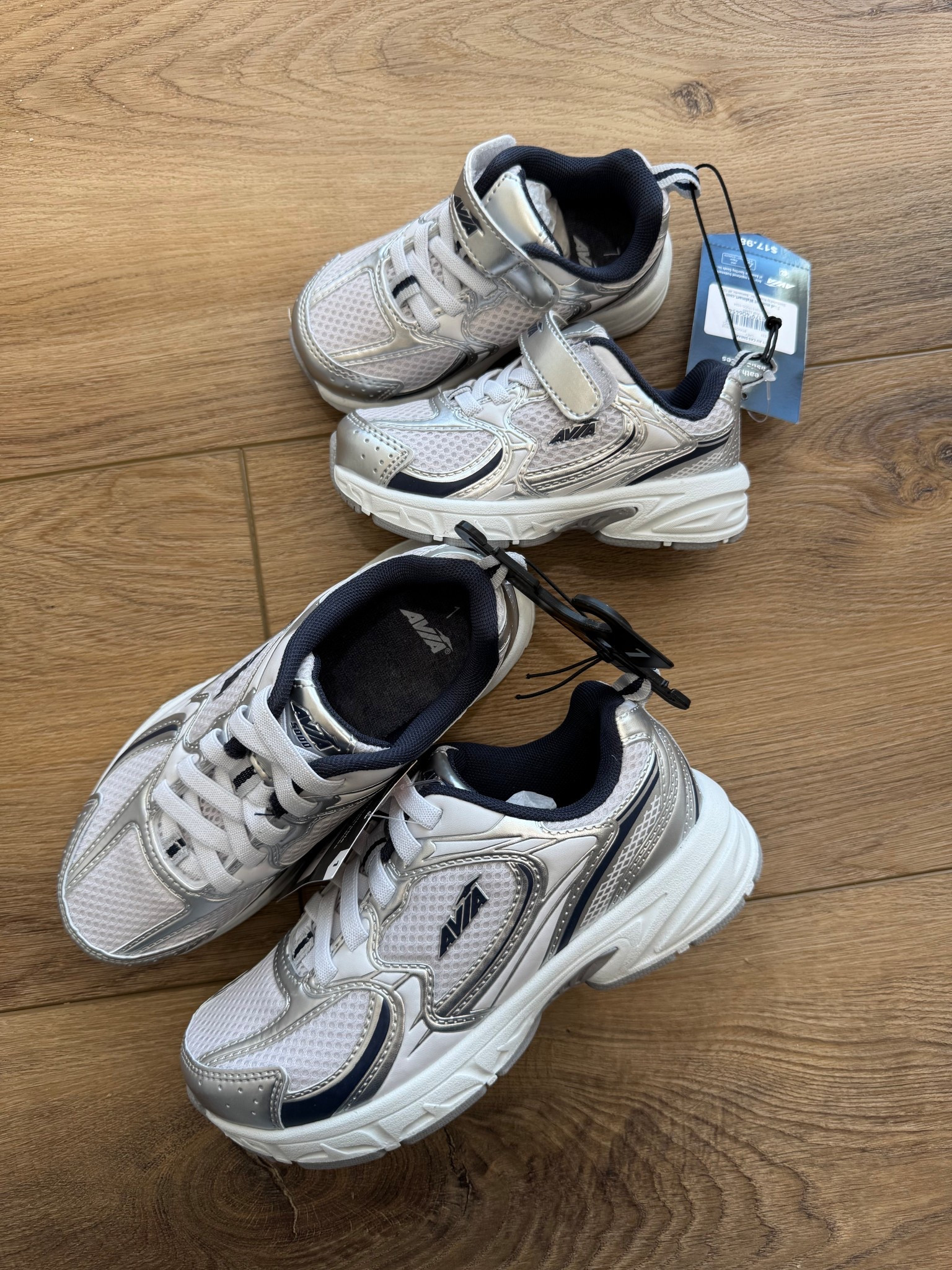How cute are these toddler and kid sneakers!! #ltkkids #kidssneakers 