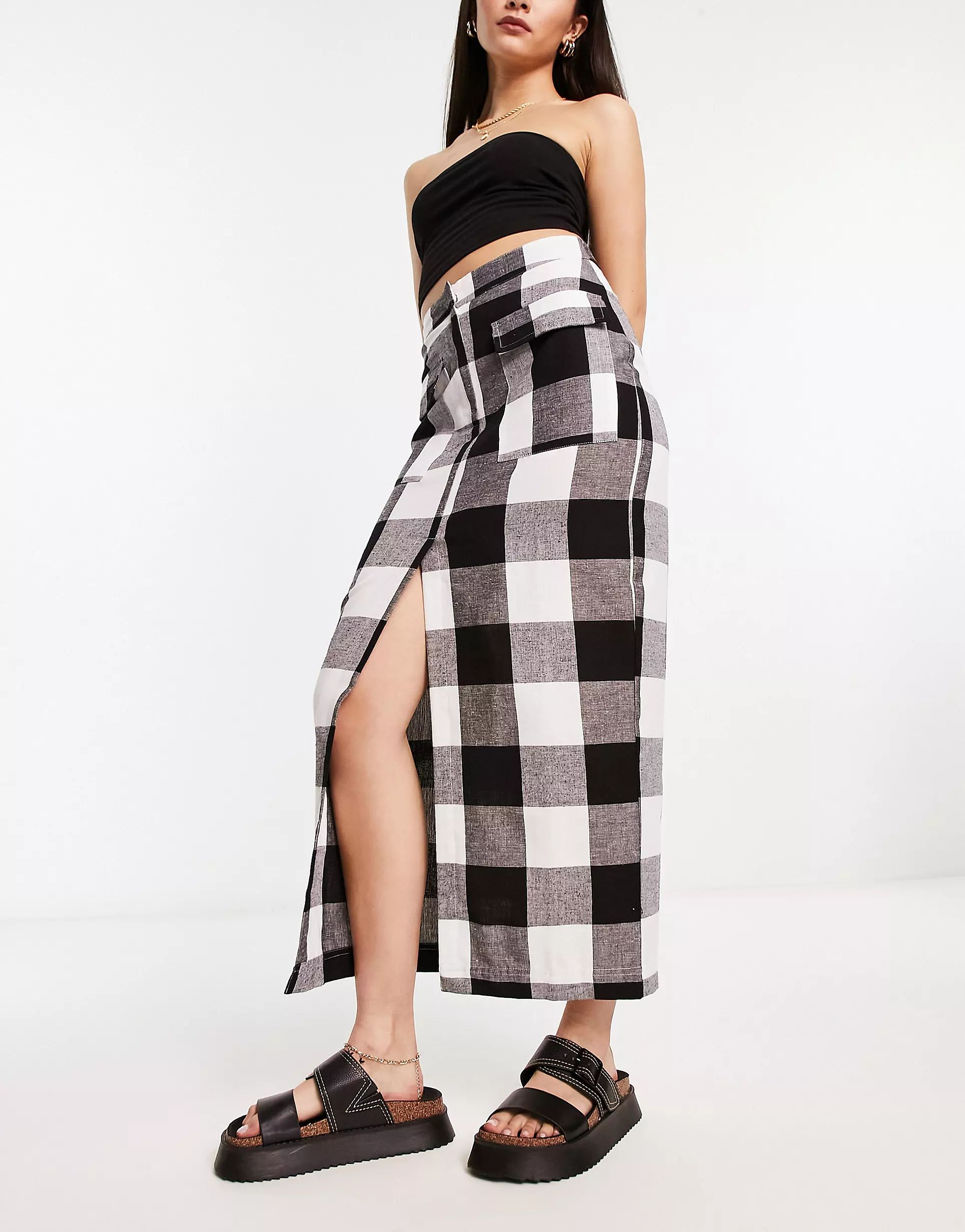 ASOS DESIGN pocket front midi skirt with split detail in mono gingham | ASOS (Global)