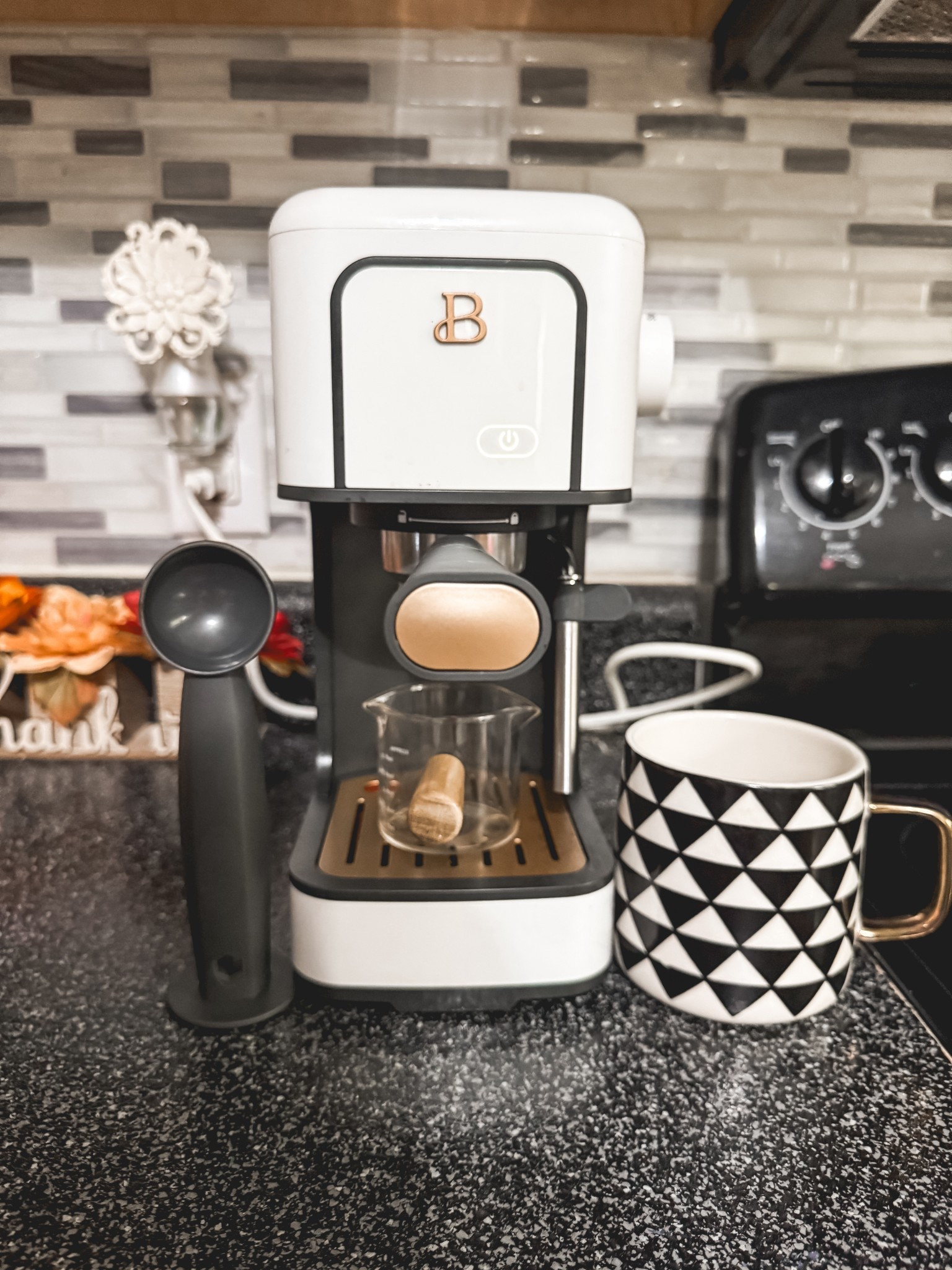 Kylie Pitts inspired. I love this espresso machine so much. It pulls espresso wonderfully. The mug is perfect piece to go with espresso machine.
This espresso machine does not come with a double shot cup. Improvised and bought this perfect cup with a wooden handle!