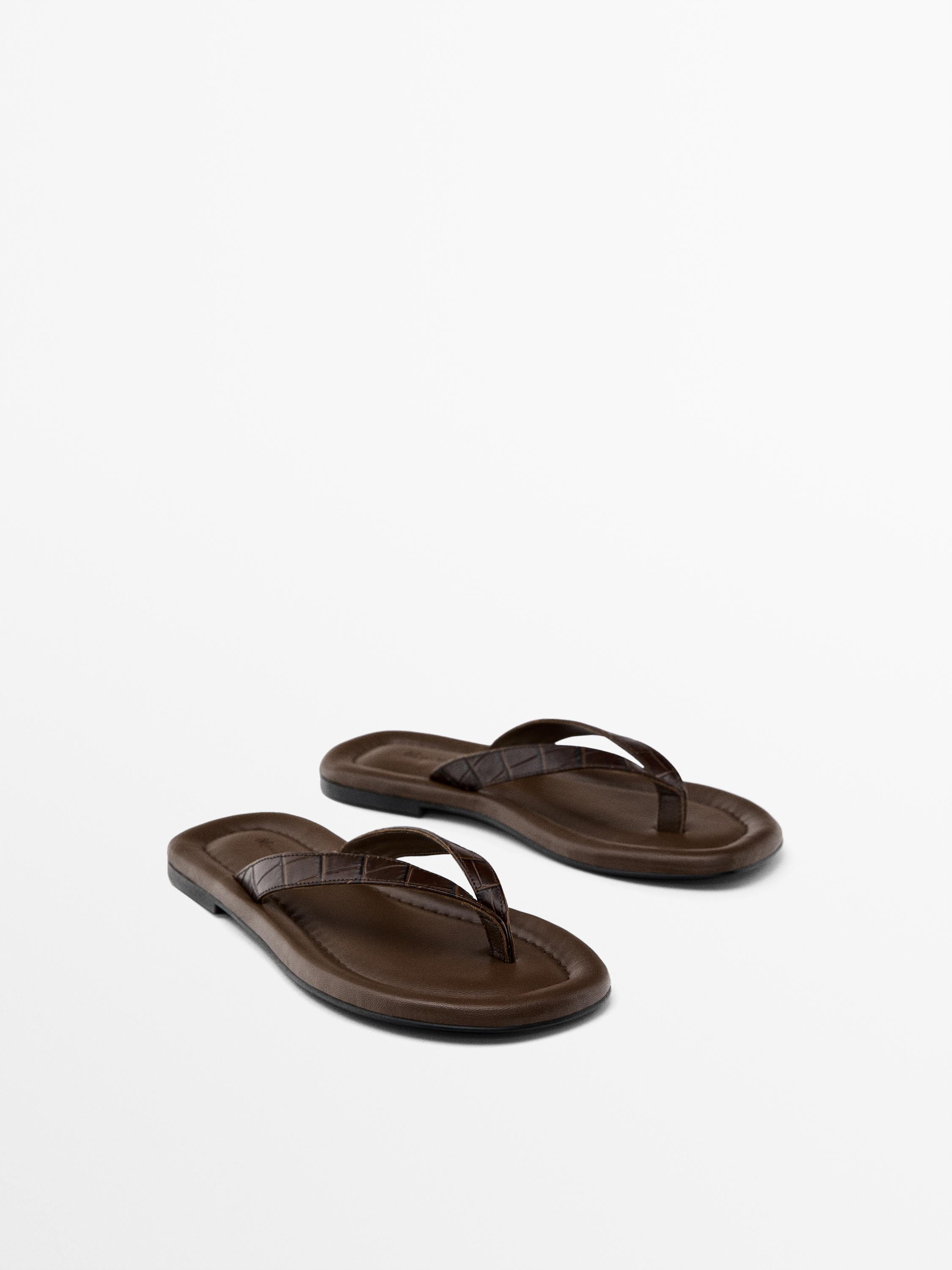 Padded flat sandals | Massimo Dutti US