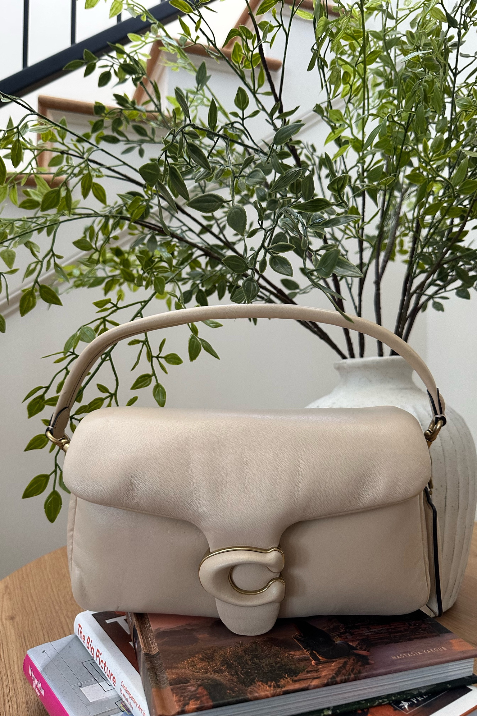 Spring Fashion: The perfect spring handbag. 

#LTKSeasonal #LTKItBag #LTKStyleTip