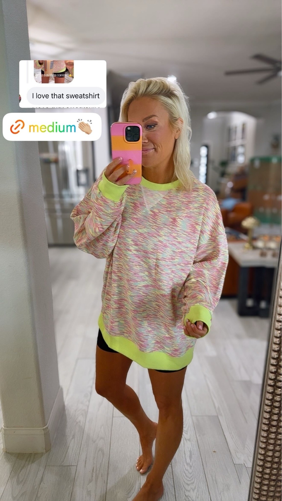 Obsessed with the colors in this pullover 
Size medium
