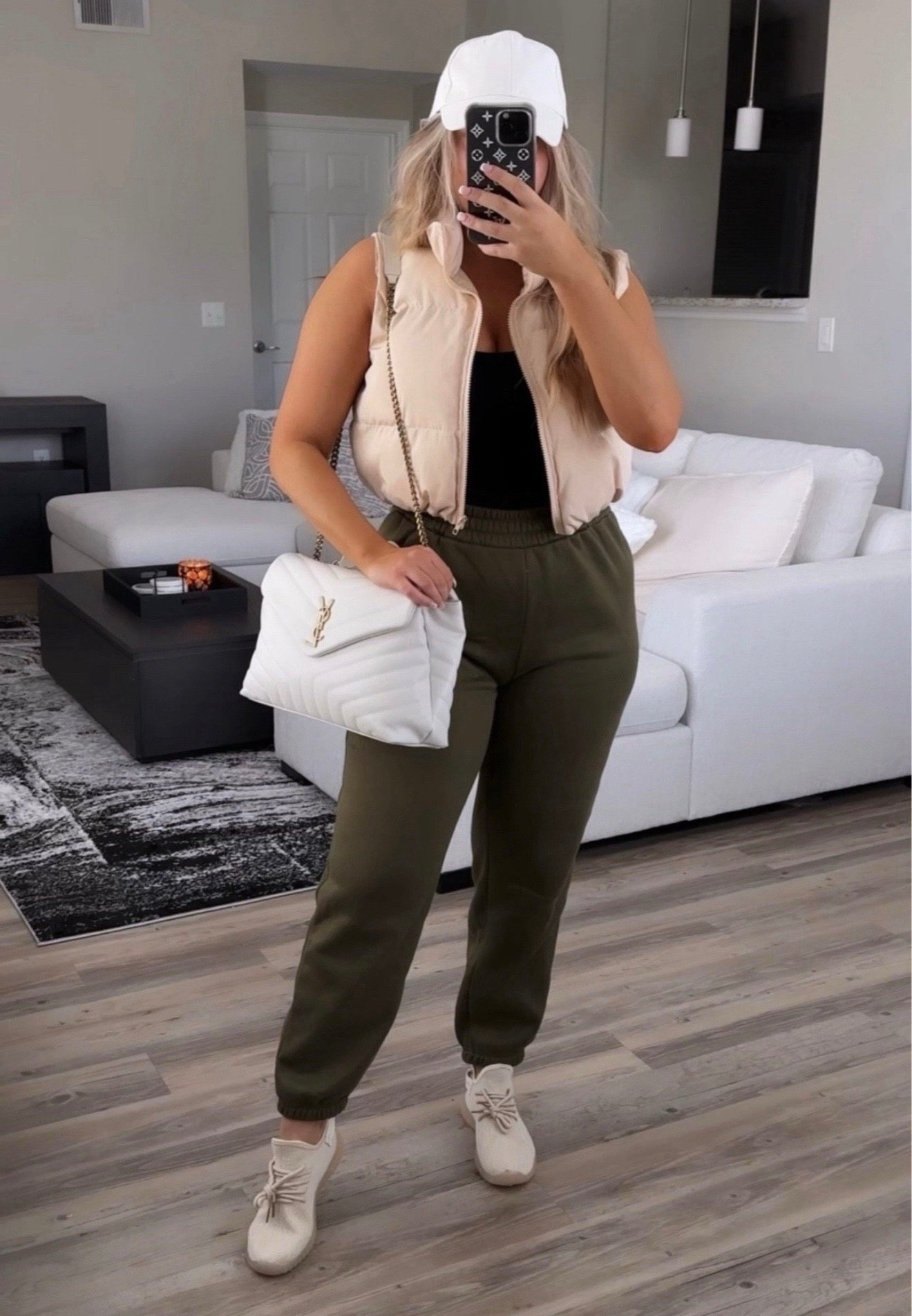 Causal fall outfit 
Top & vest wearing a medium 
Pants wearing a large #LTKautumn 



#LTKSeasonal #LTKStyleTip #LTKMidsize