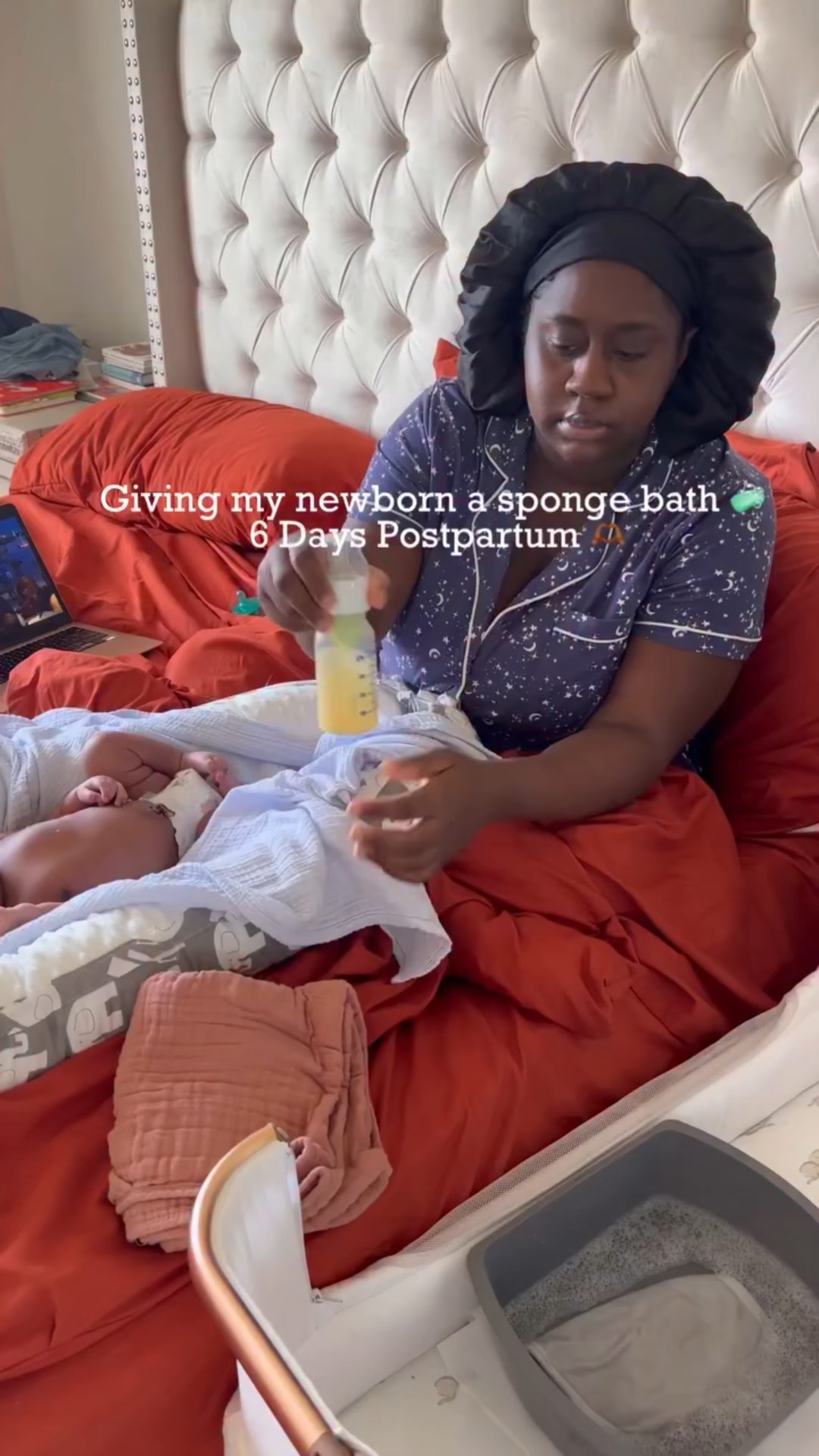 Giving my newborn his first sponge bath since coming home from the hospital ☺️🩵🫶🏾⭐️

#Newborn #Postpartum #Motherhood #MomLife #MomOf2 #BoyMom
