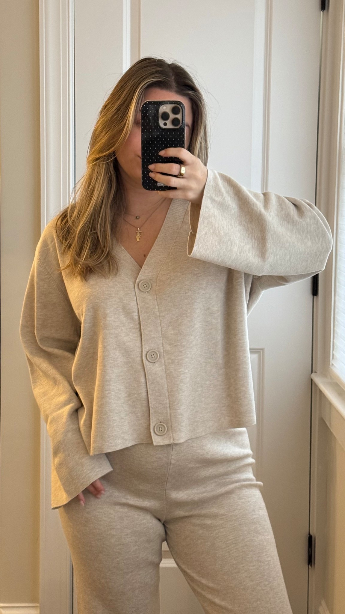 Comfy Monday outfit 

Size M in both top & bottom