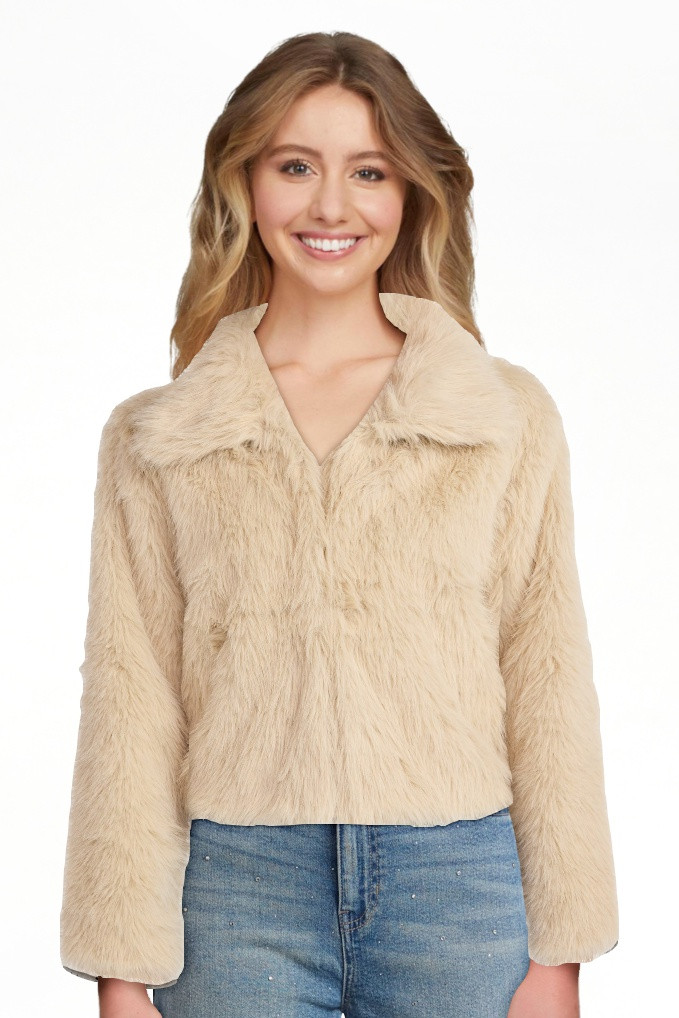 No Boundaries Faux Fur Coat, Women's and Plus | Walmart (US)