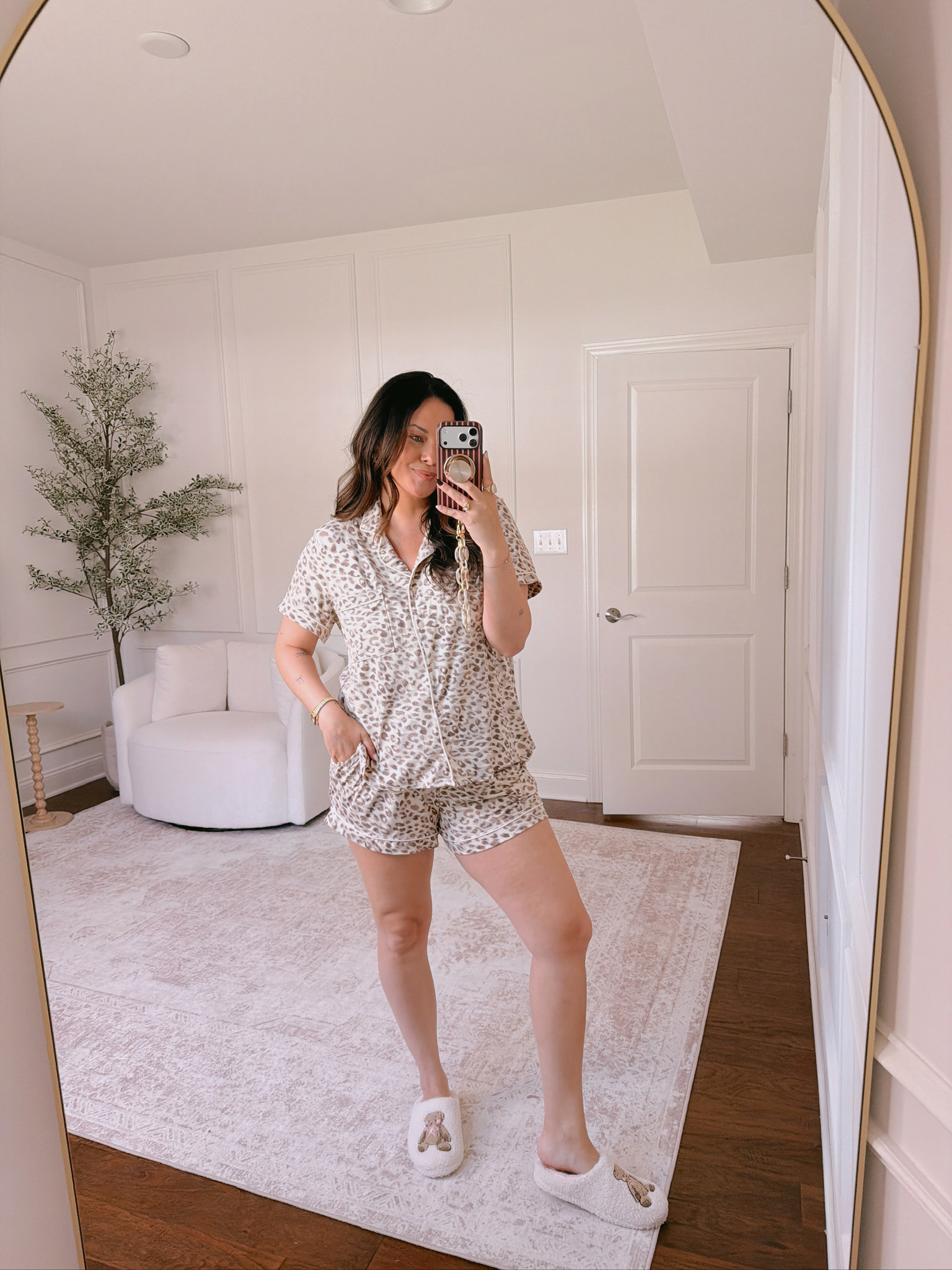 wear an XL

#LTKSeasonal #LTKMidsize