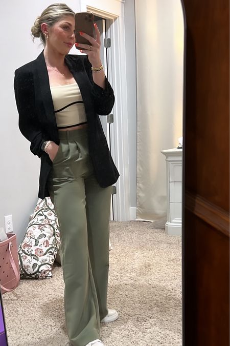 Such an easy business casual outfit! 
The blazer is old from express but I found a very similar one I linked from Amazon and it comes in several colors! ✨ 

#LTKfindsunder50 #LTKworkwear #LTKfindsunder100