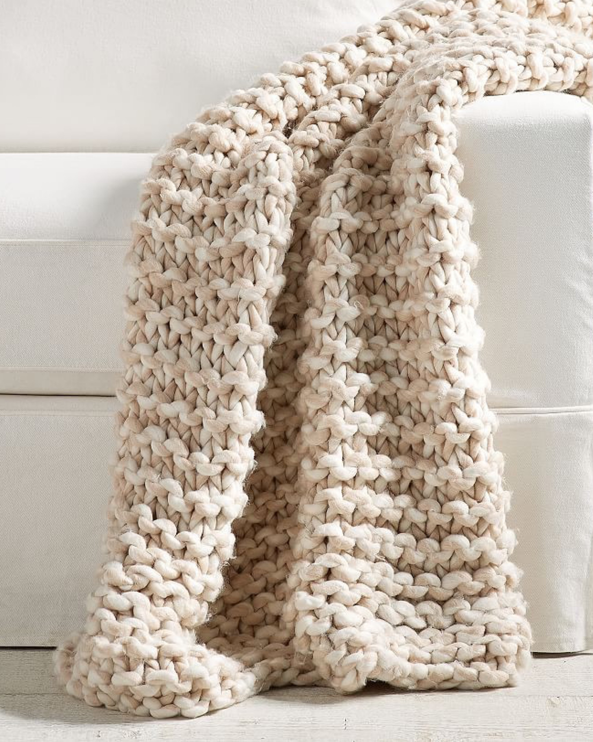 THE COMFIEST snuggle blanket on my couch is on sale!!! These blankets make the perfect gifts too. 

Here ⬇️

#LTKsalealert #LTKGiftGuide #LTKfindsunder100