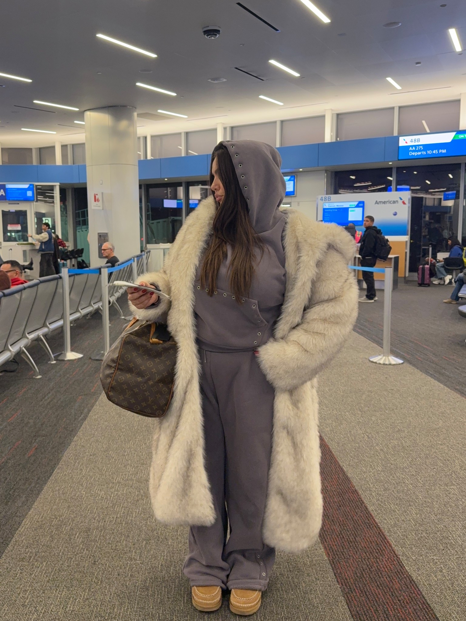 quick holiday travel fit that got 6 compliments so I know it’s a hit😚
All 30% off rn with code CONNECTED

#LTKPlusSize #LTKMidsize #LTKCyberWeek