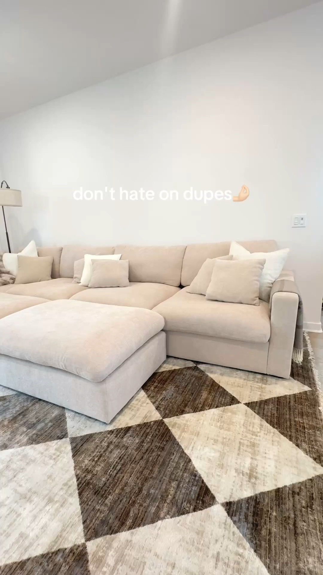 cloud couch sectional☁️

#cloudcouch #livingroom #affordablecloudcouch #sectional #sofa

#LTKHome #LTKSaleAlert