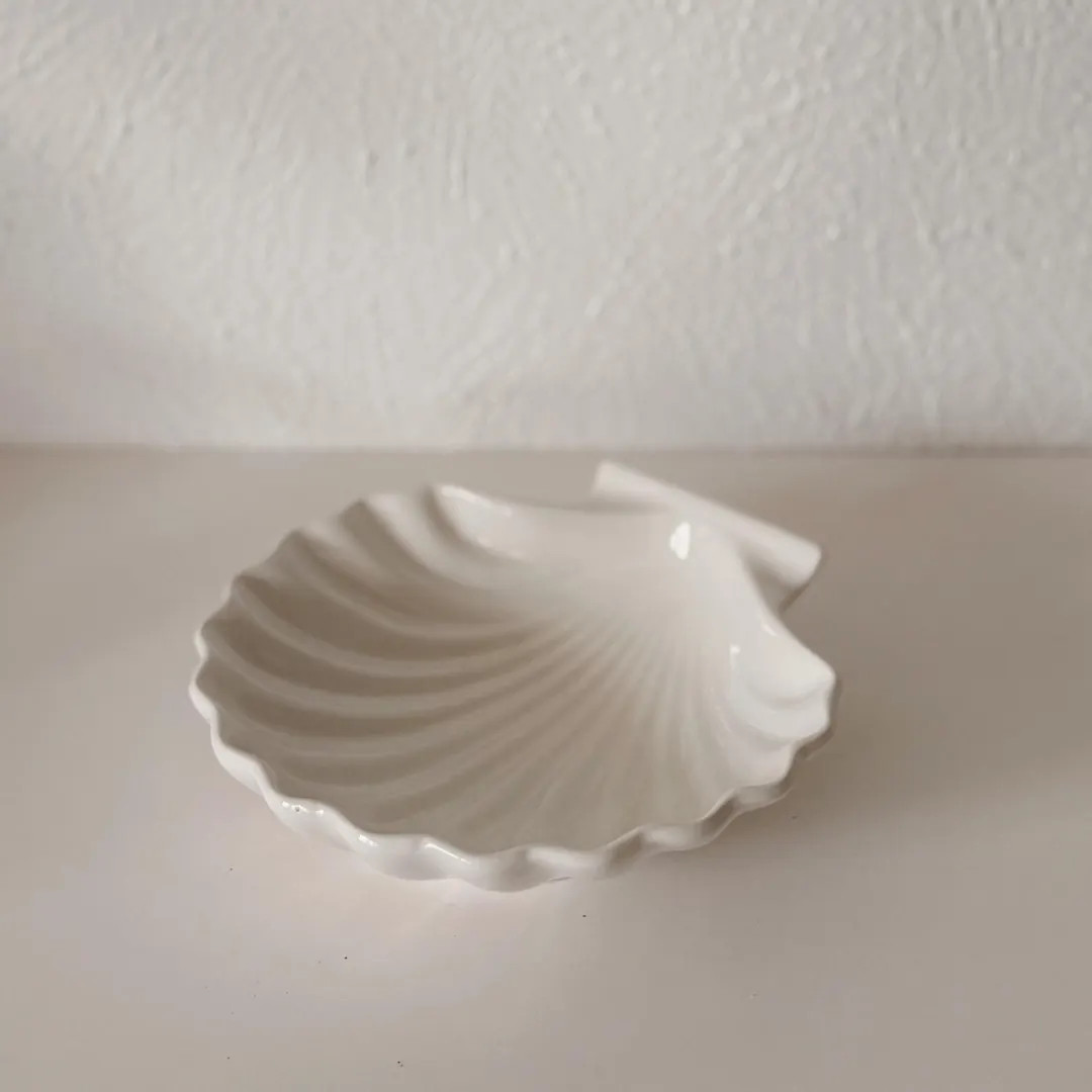 Vintage Ceramic Shell Bowl - Etsy | Etsy (US)